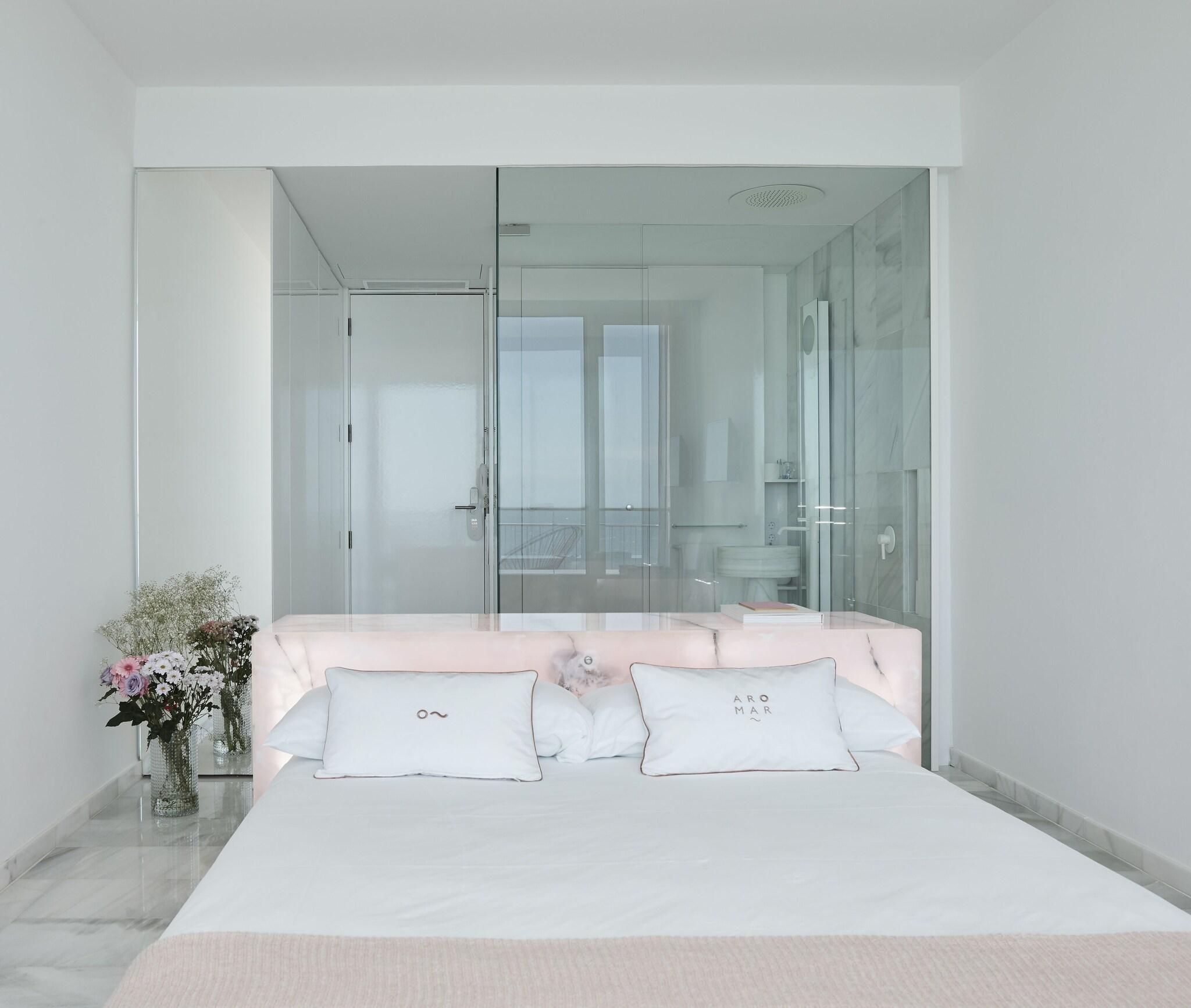 Double Queen Size Bed