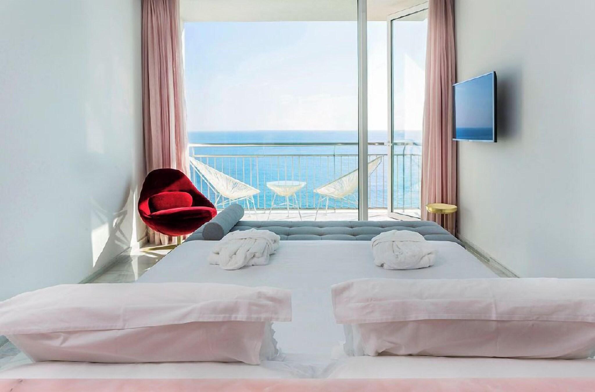 Double Superior Sea View