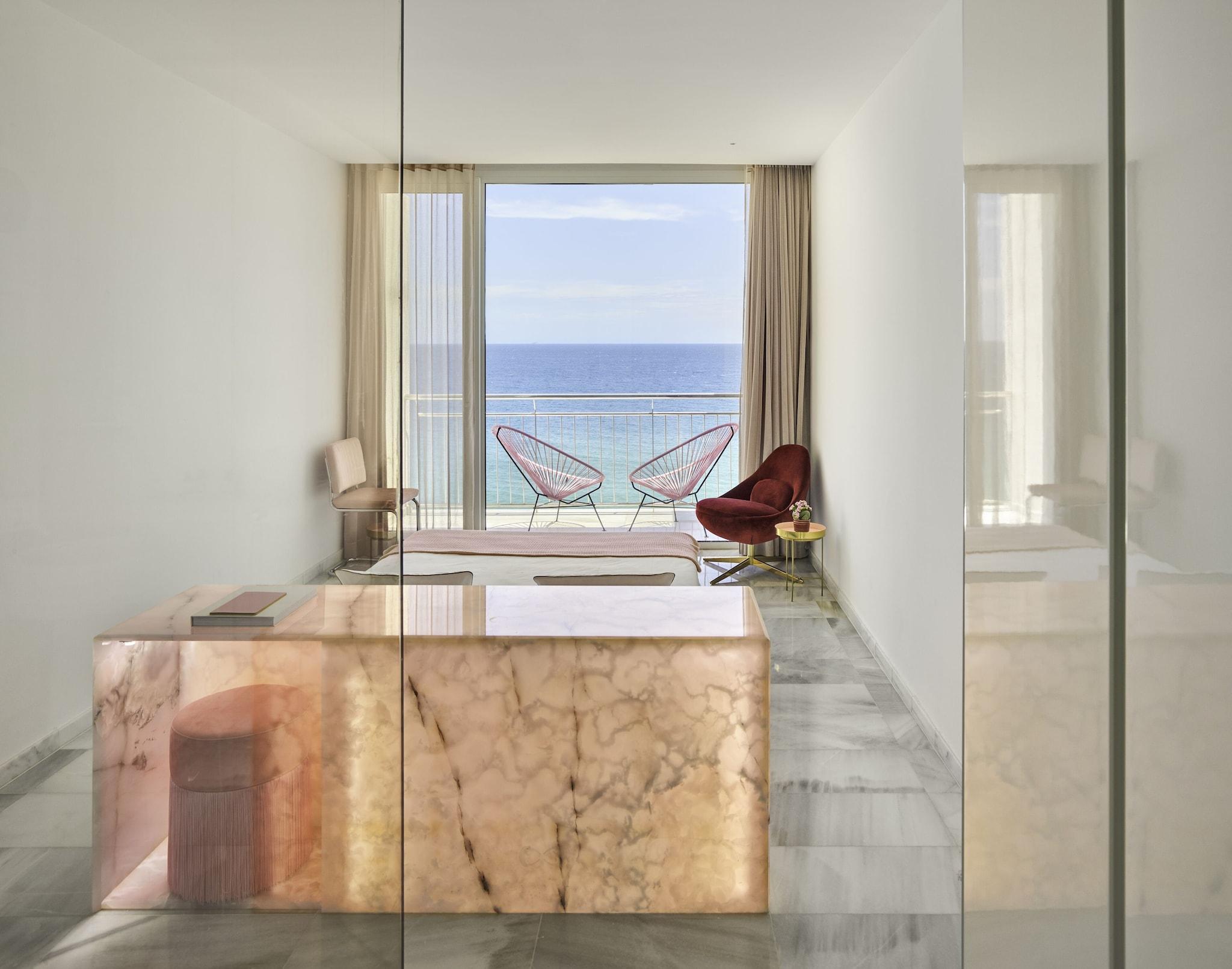 Double Queen Size Bed