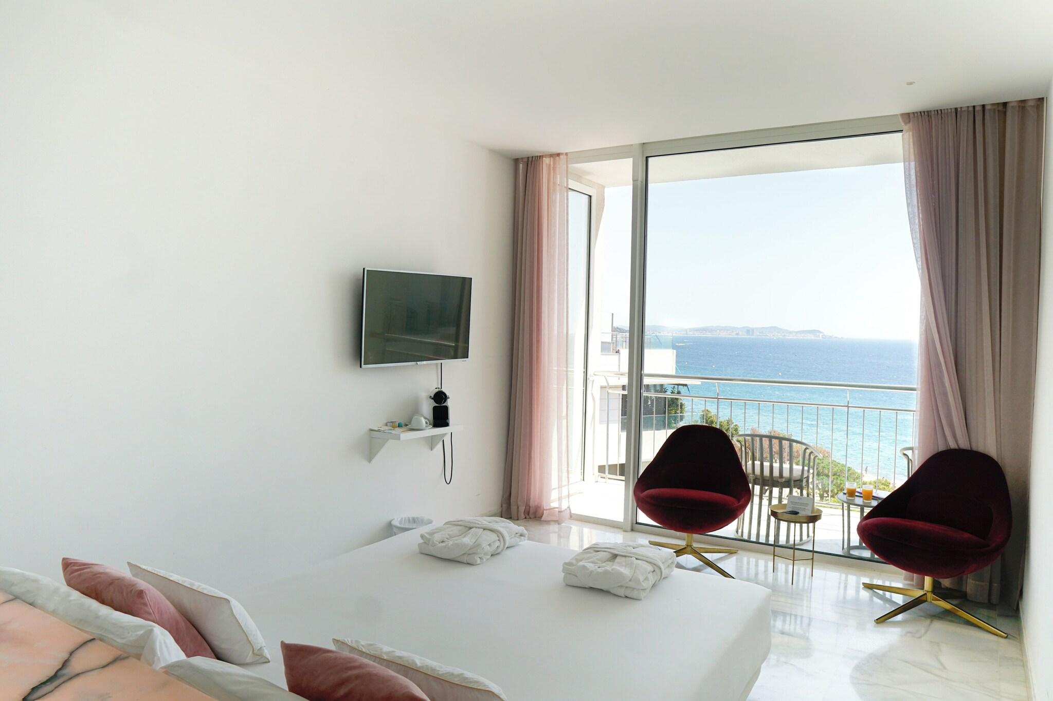 Double Side Sea View with Balcony