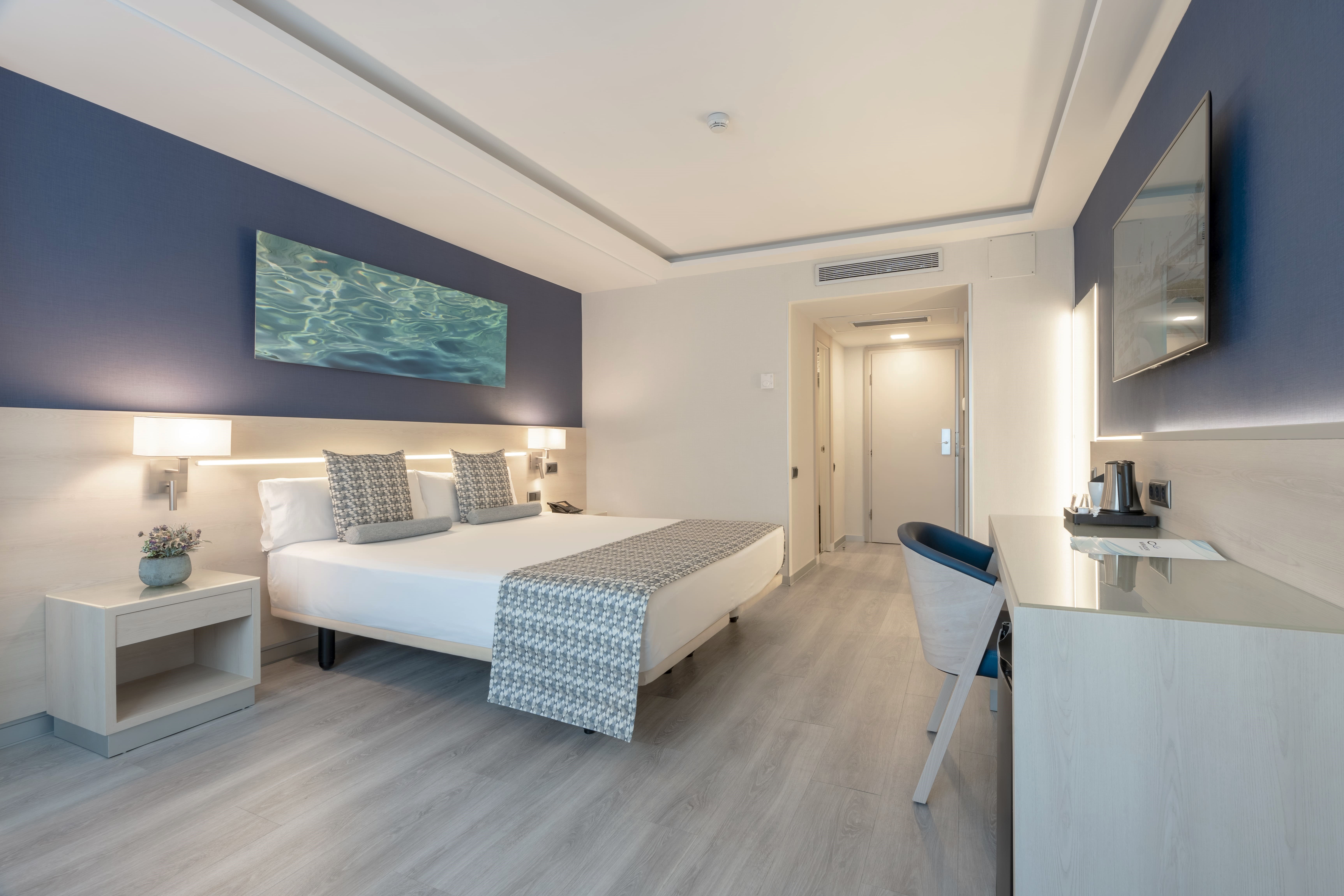 Double or Twin Standard