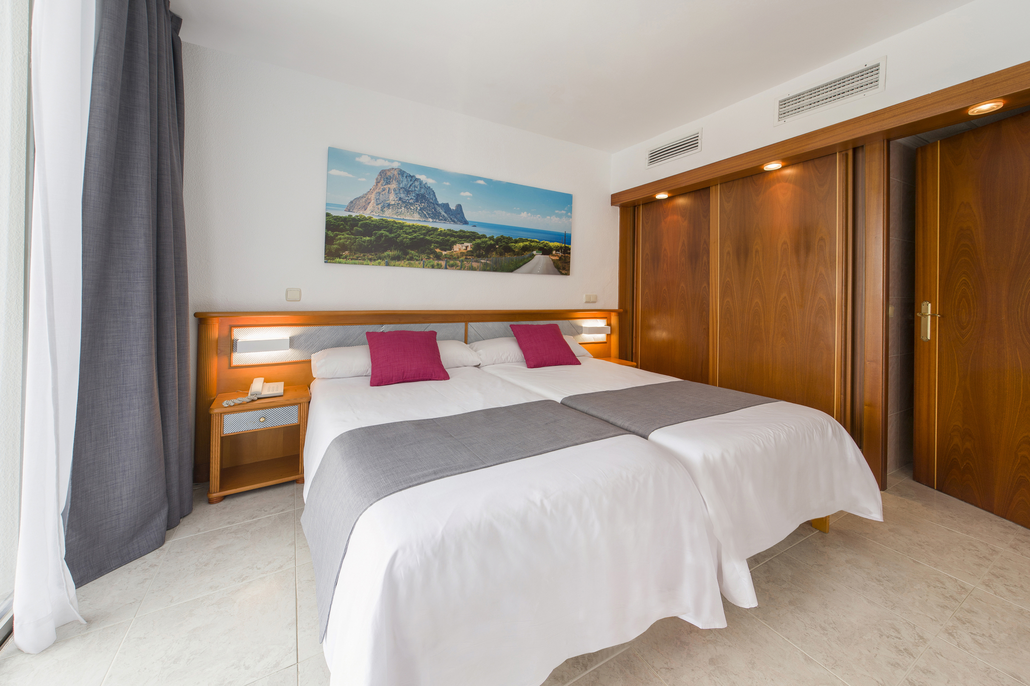 Apartment Capacity 3