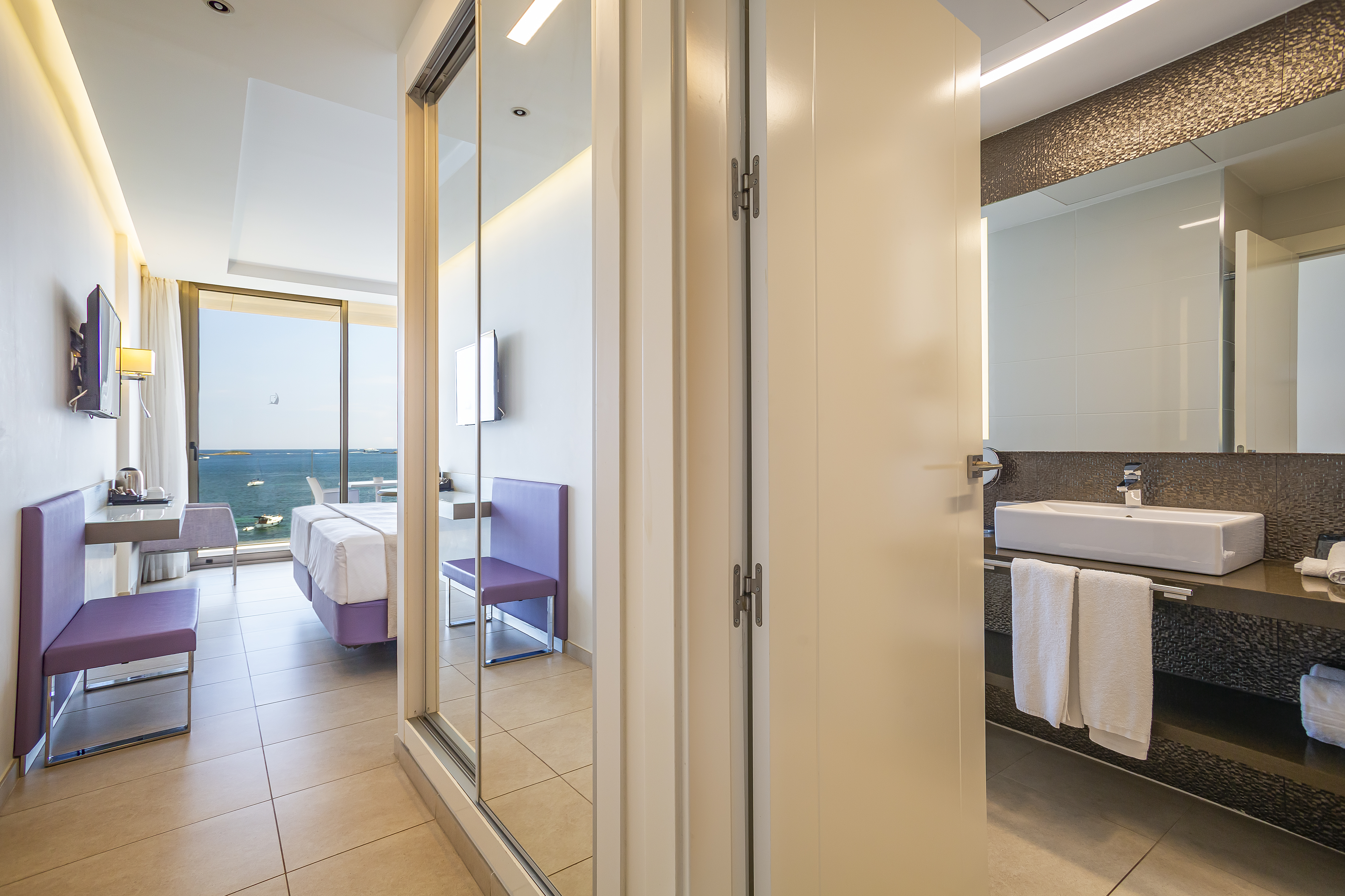 Double Single Sea View with Air Conditioning