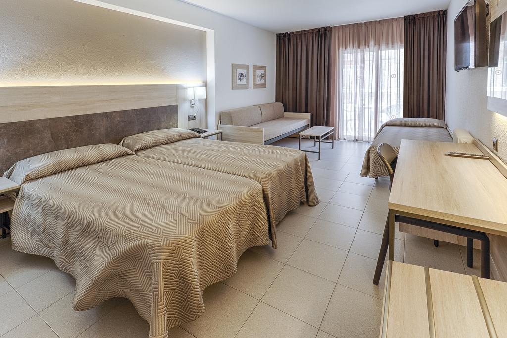 Family Room Standard