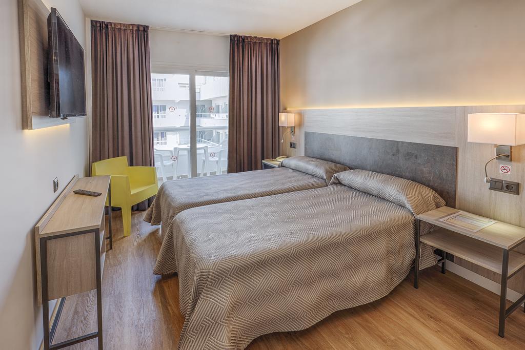 Family Room Standard