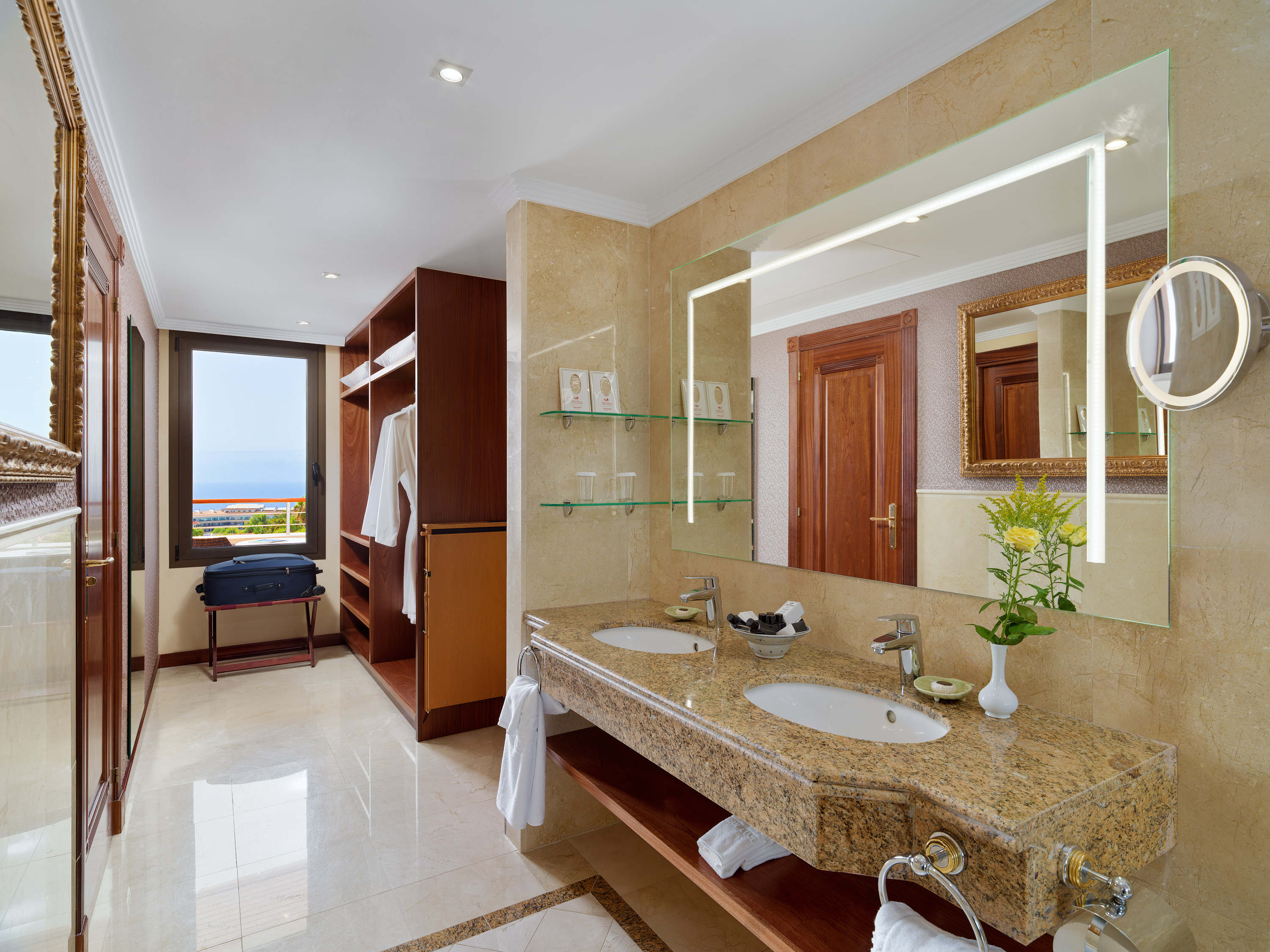 Double Superior Ocean View