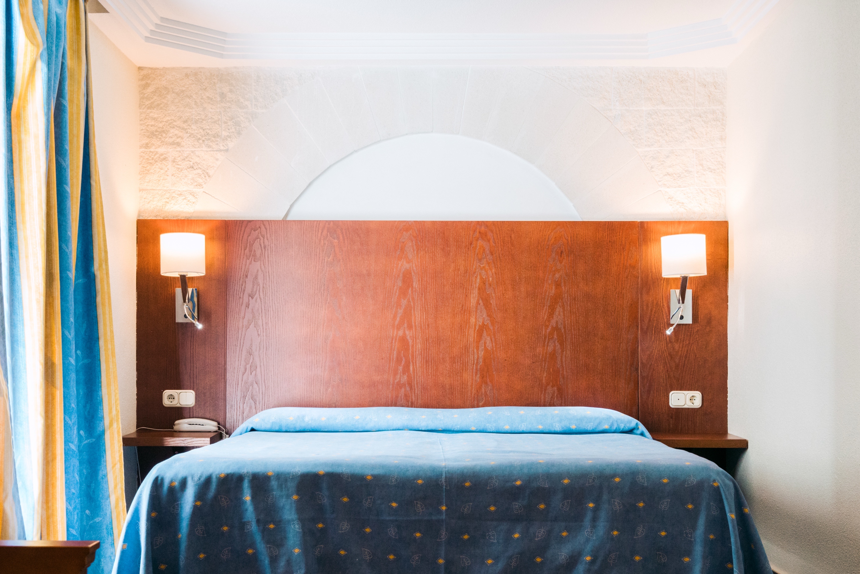 Double or Twin Standard