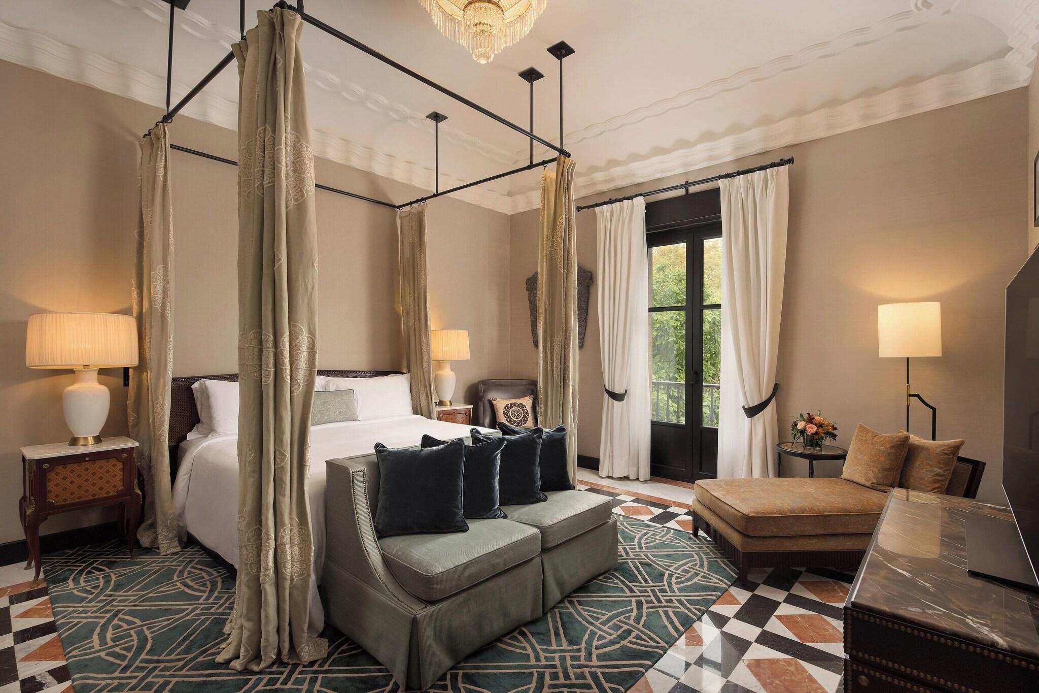 Suite Garden View King Bed