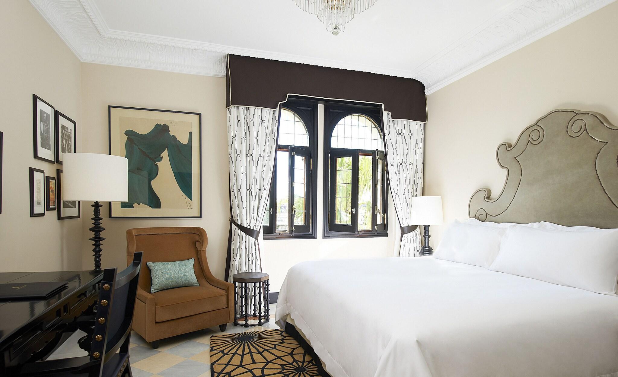 Double Deluxe King Bed