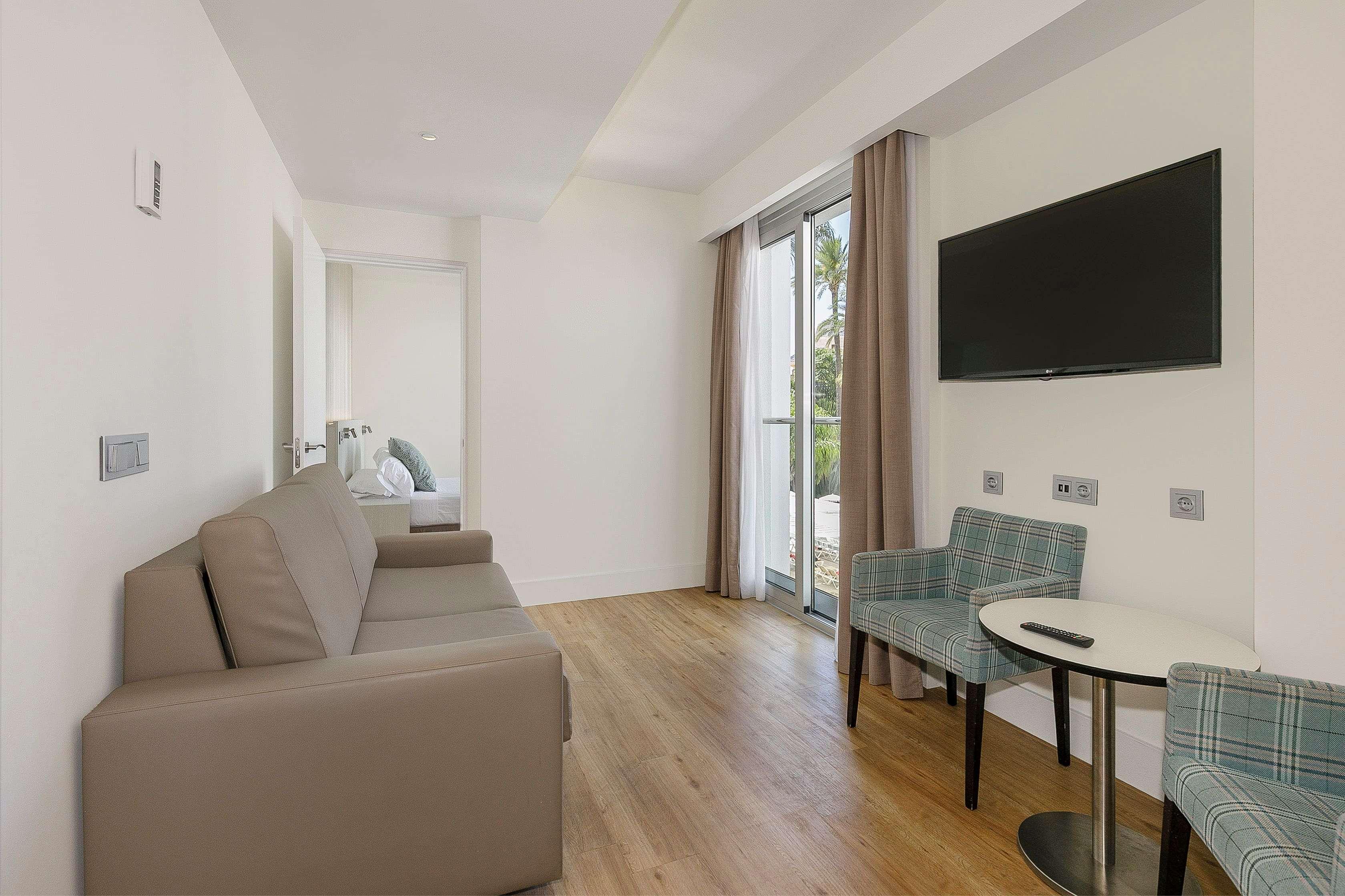 Family Room Standard