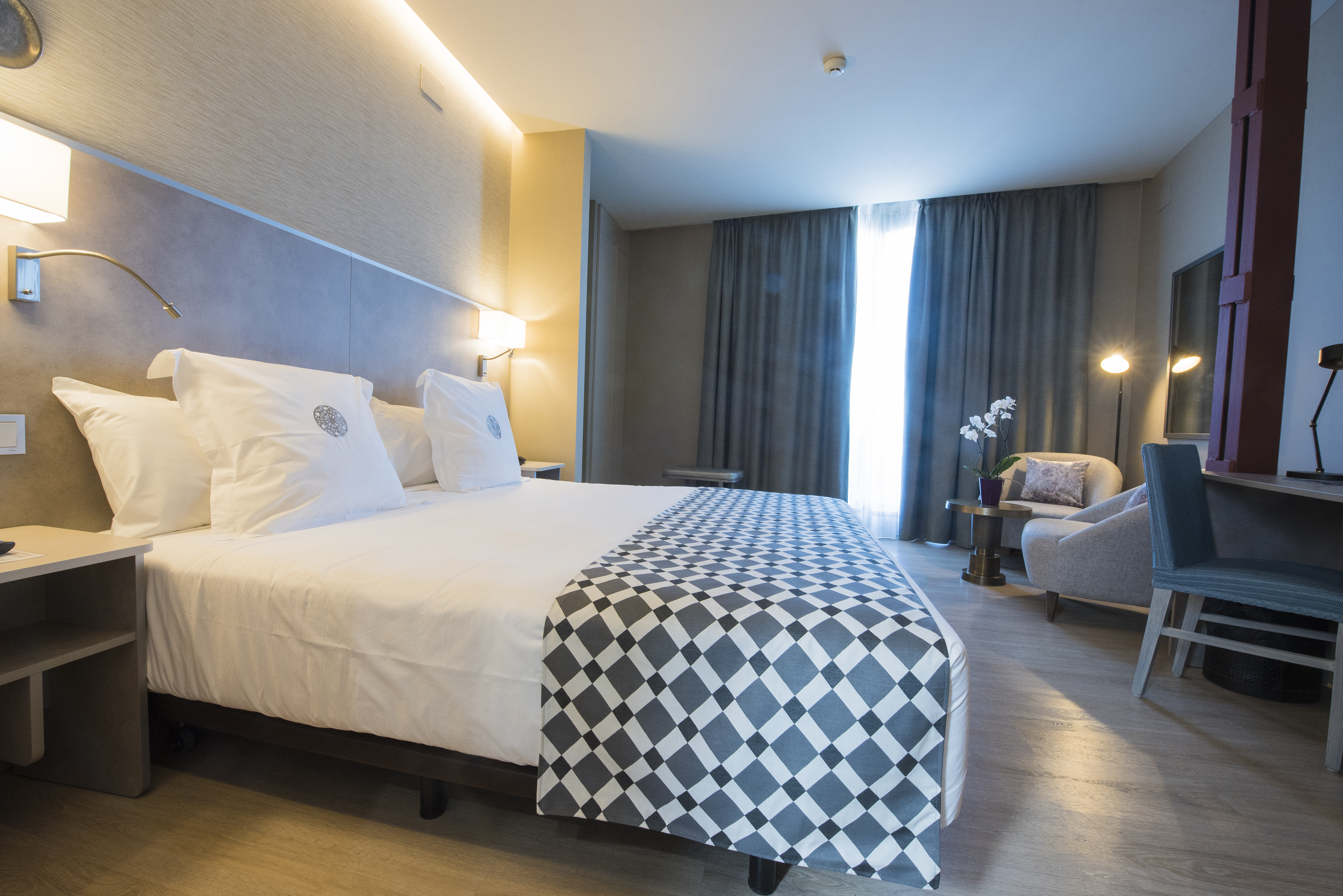 Double or Twin Standard