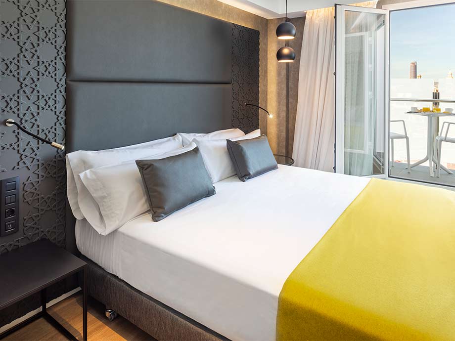 Double Single with Views