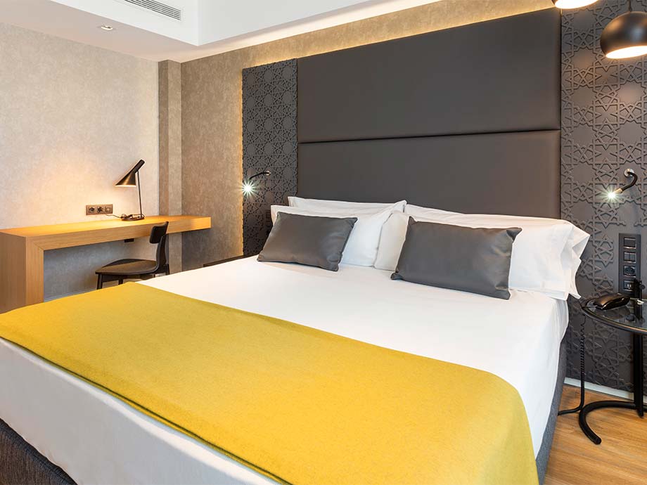 Double Single with Views