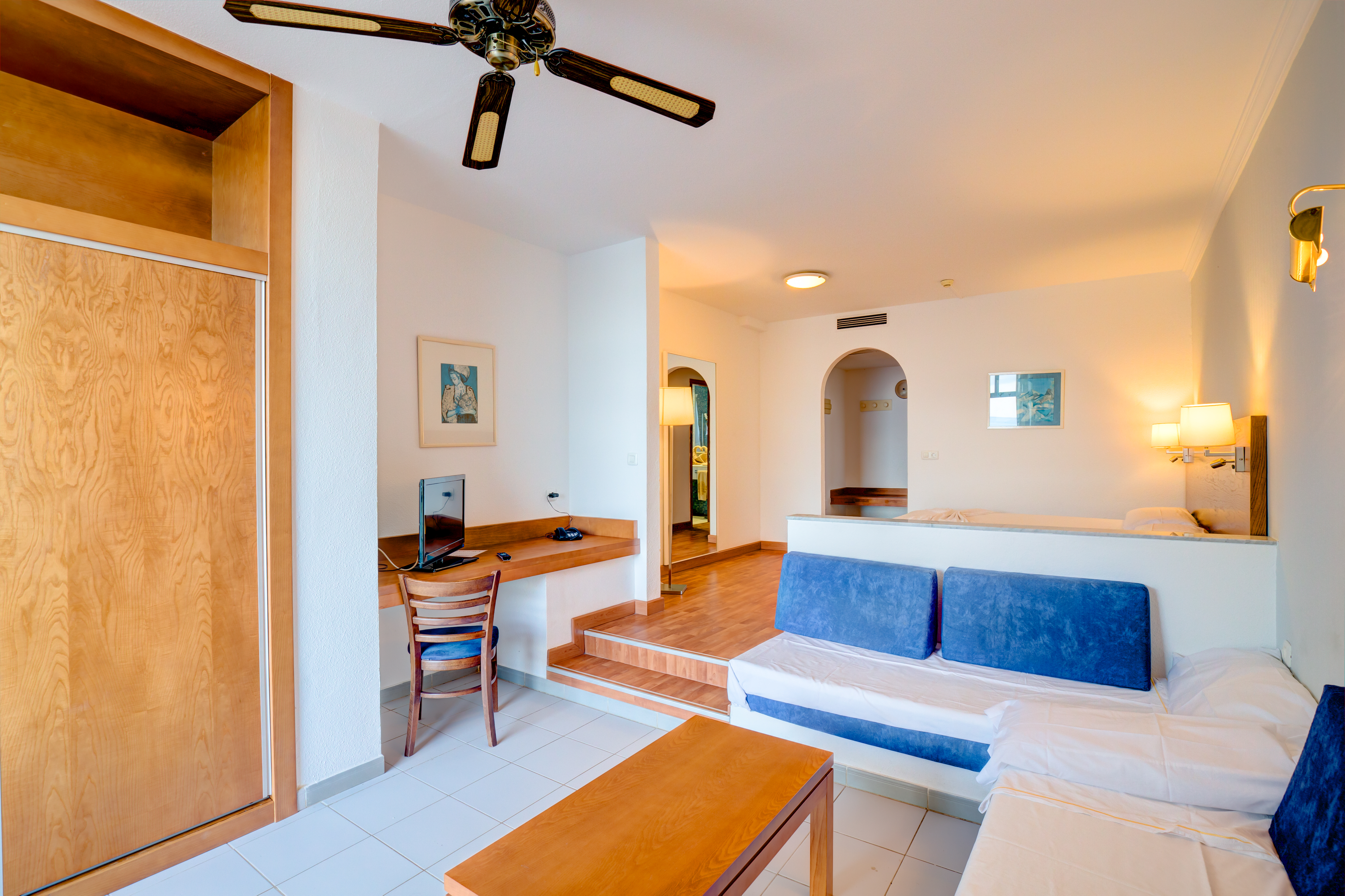 Family Room Capacity 3