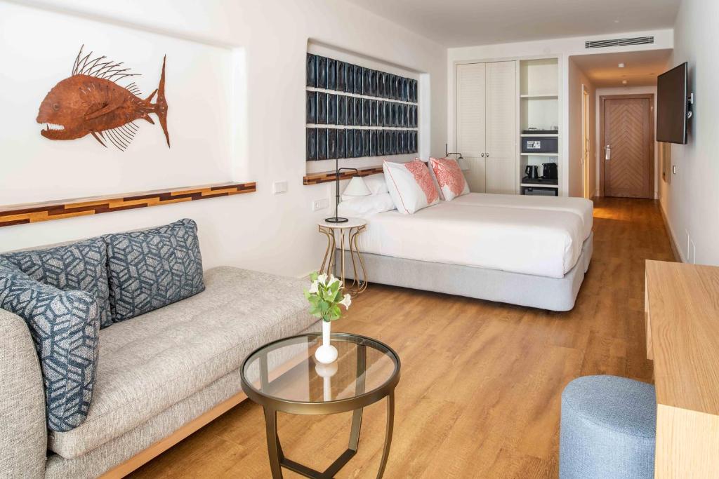 Junior Suite Accessible