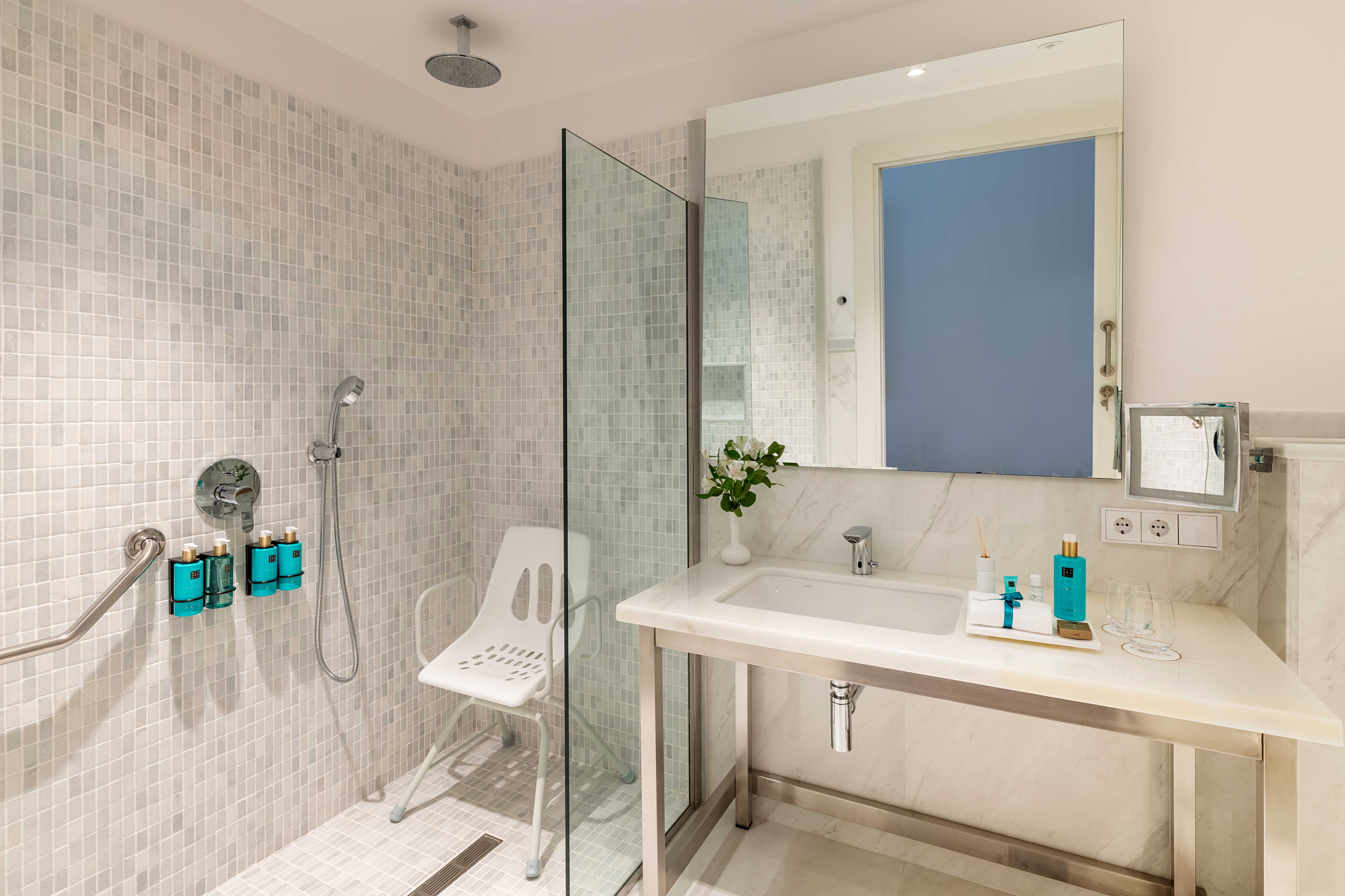 Junior Suite Standard