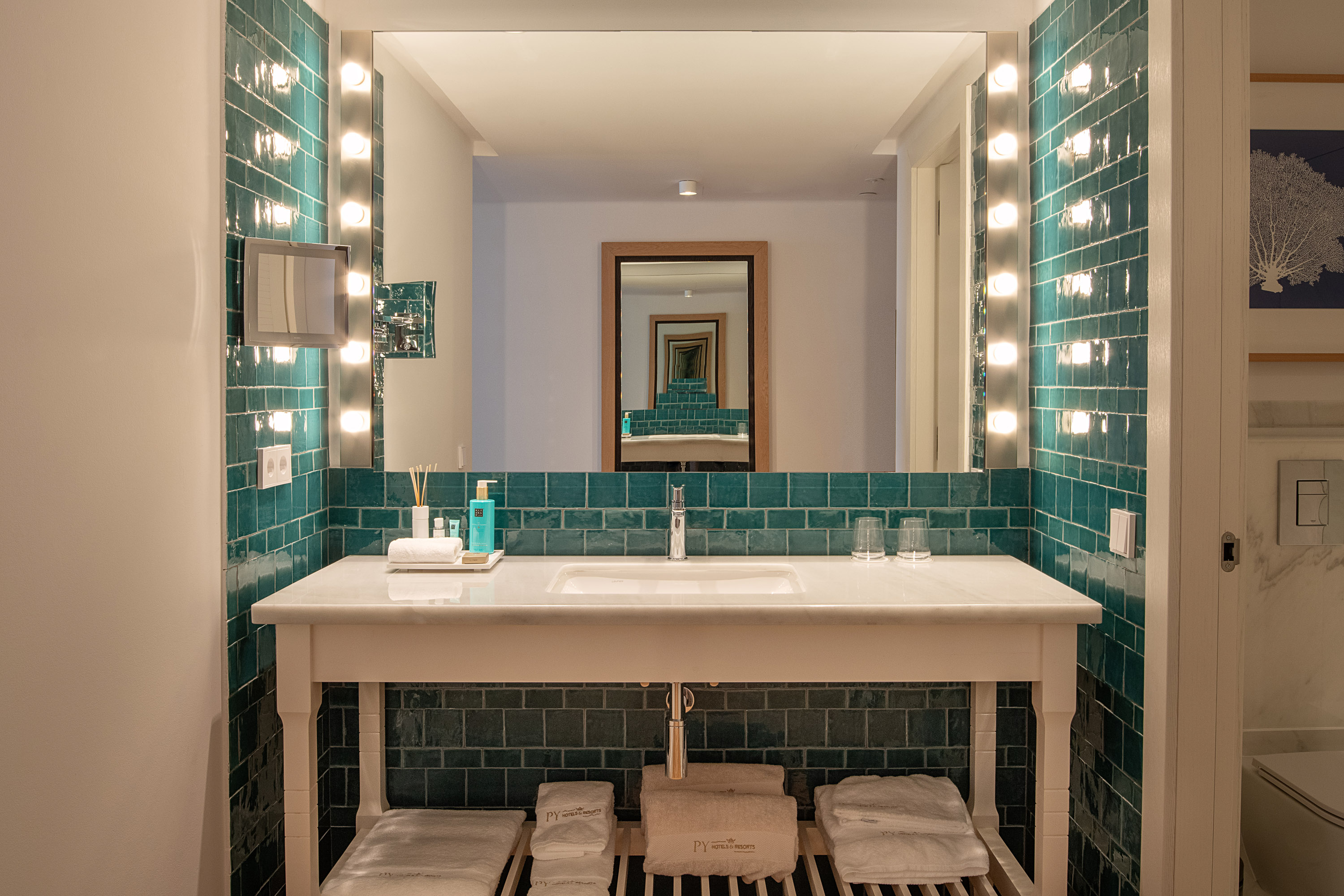 Double or Twin Sea View