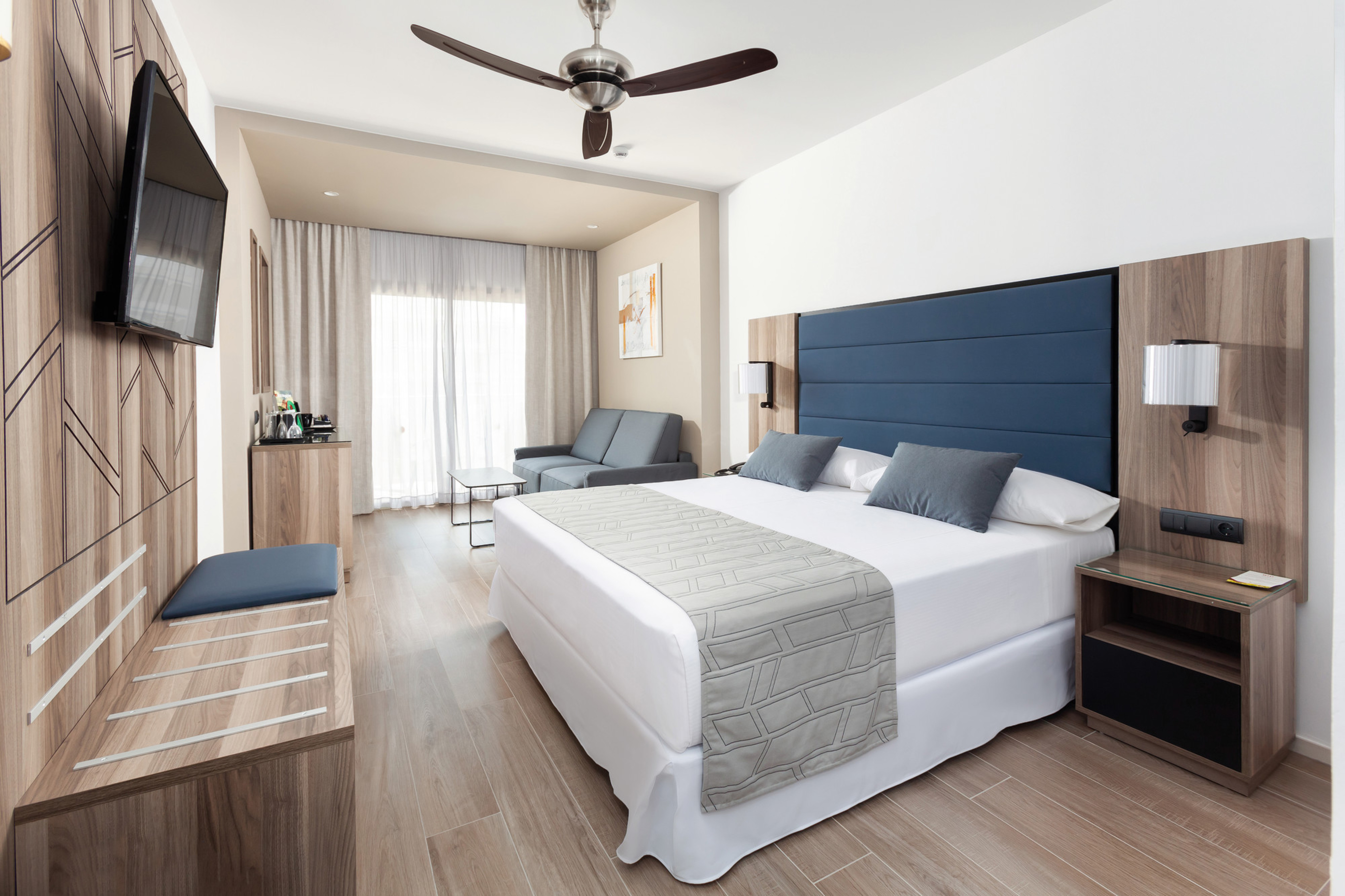 Double or Twin Side Sea View