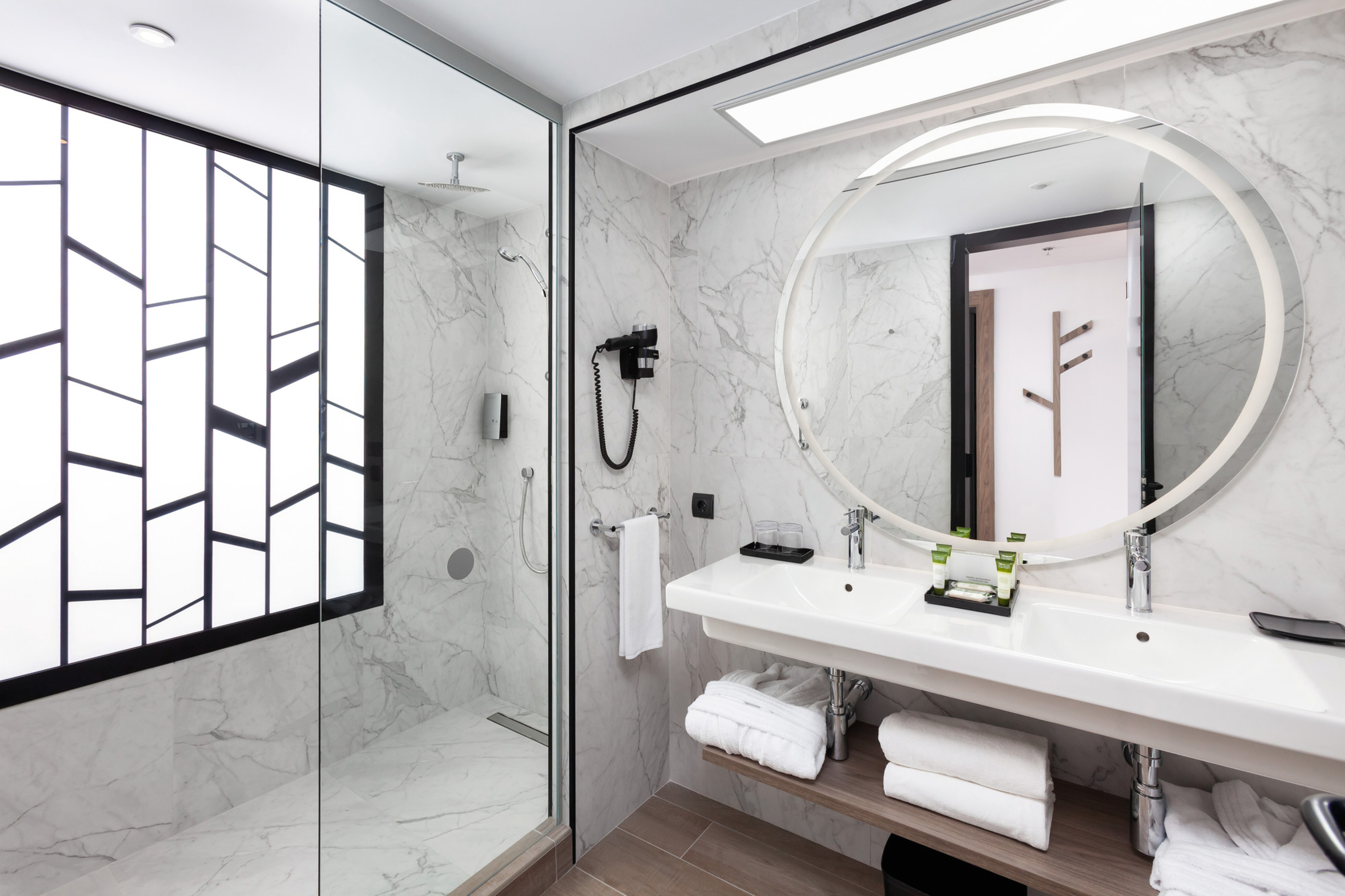 Double or Twin Side Sea View with Balcony