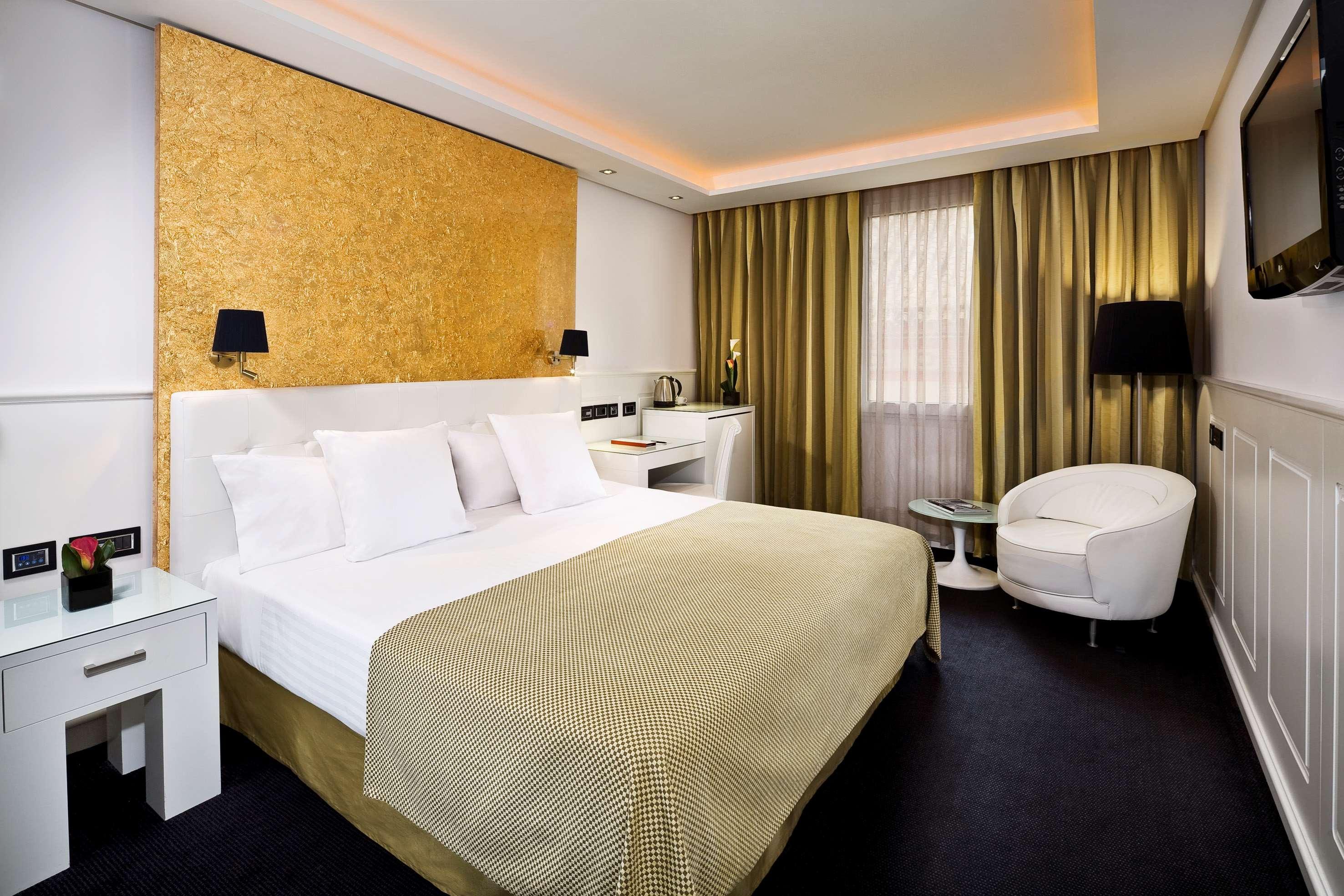 Double or Twin Deluxe