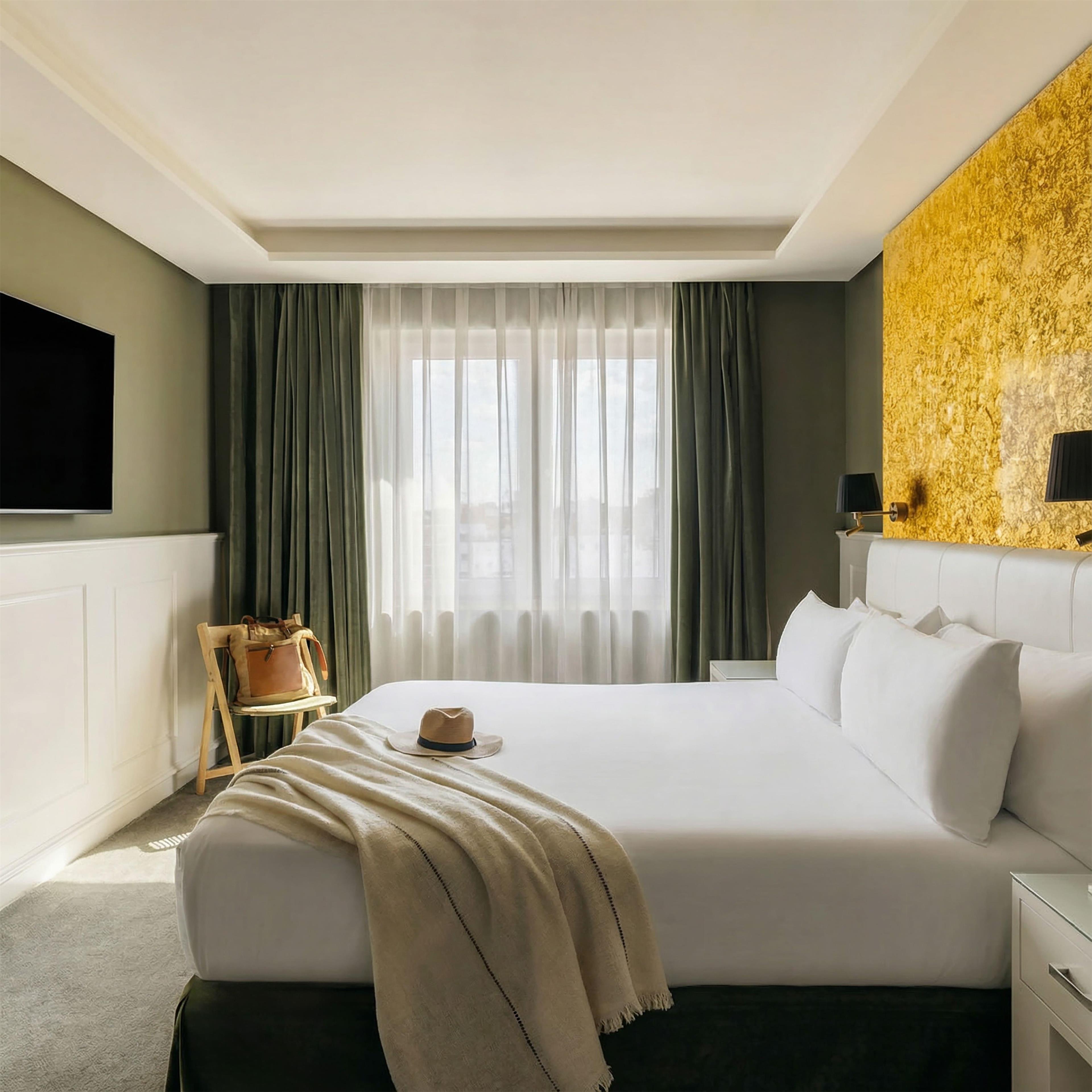 Double or Twin Deluxe