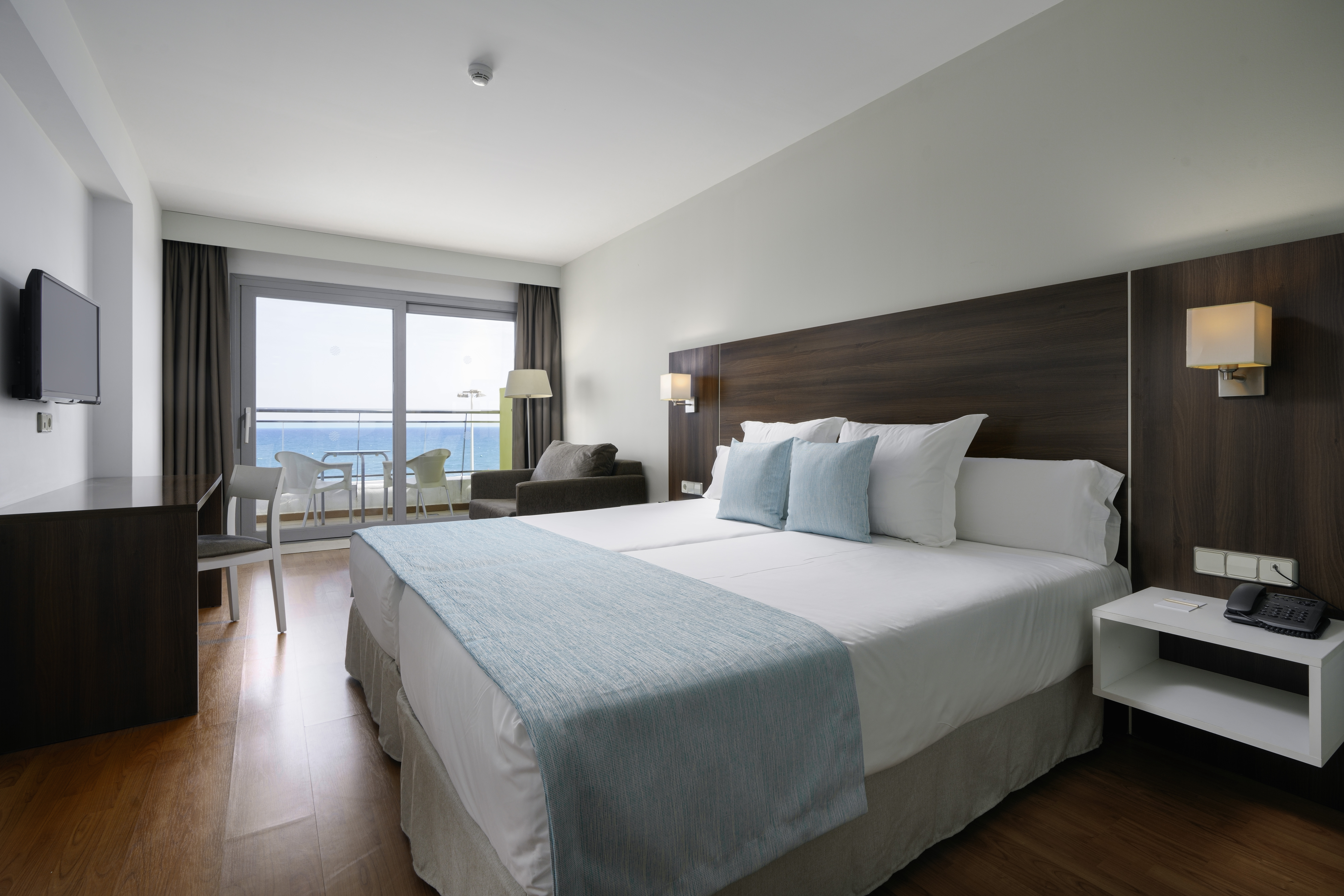 Double Superior Sea View