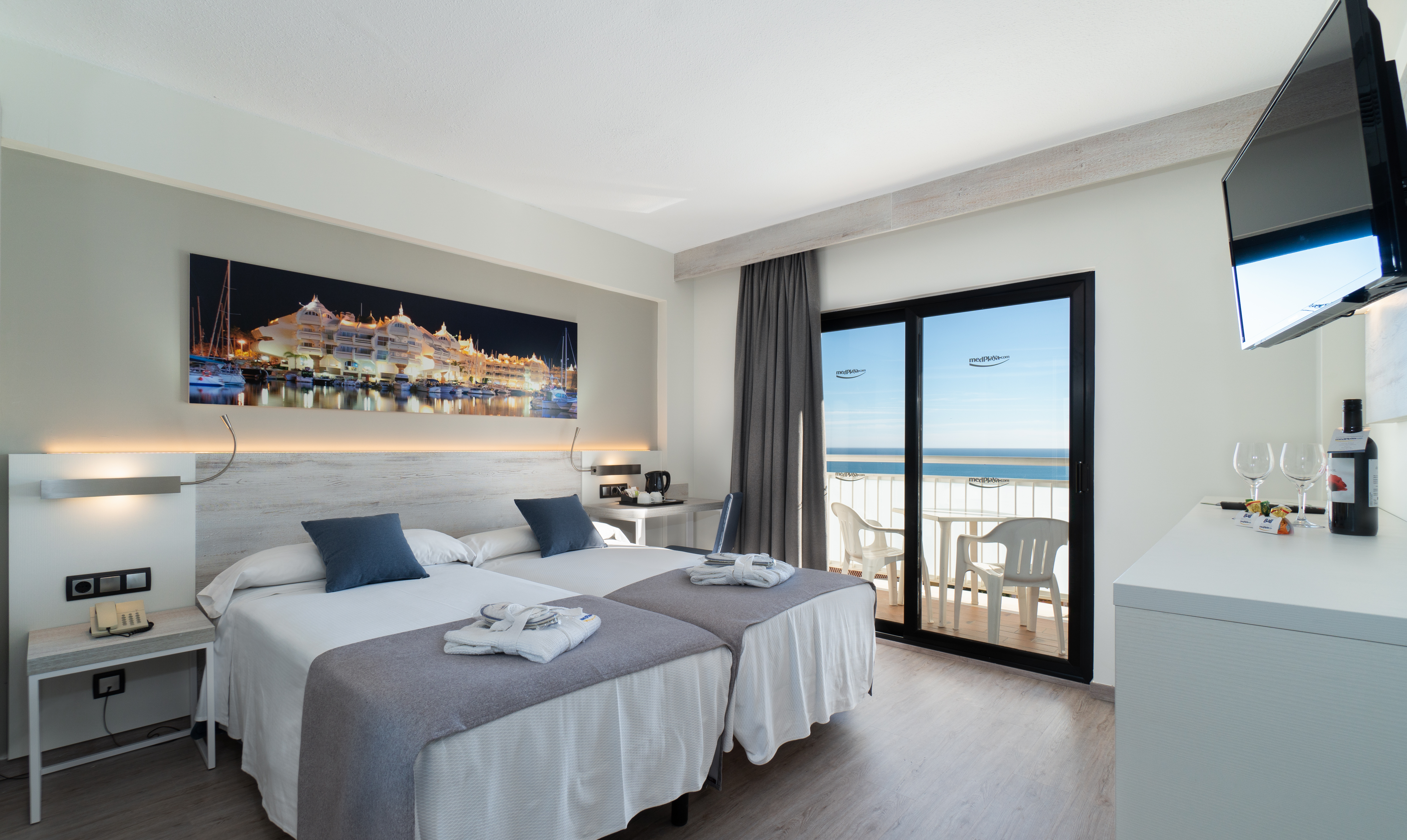 Triple Sea View One Bedroom