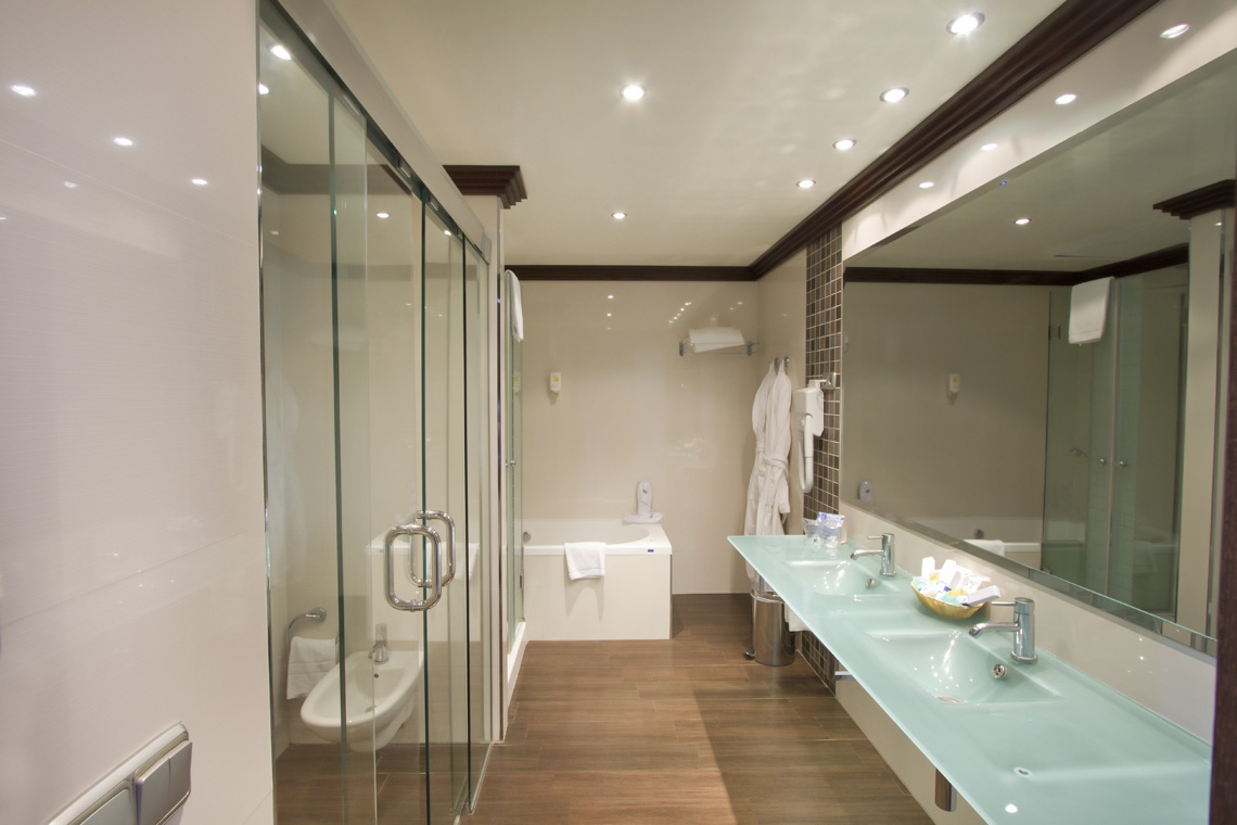 Double or Twin Deluxe