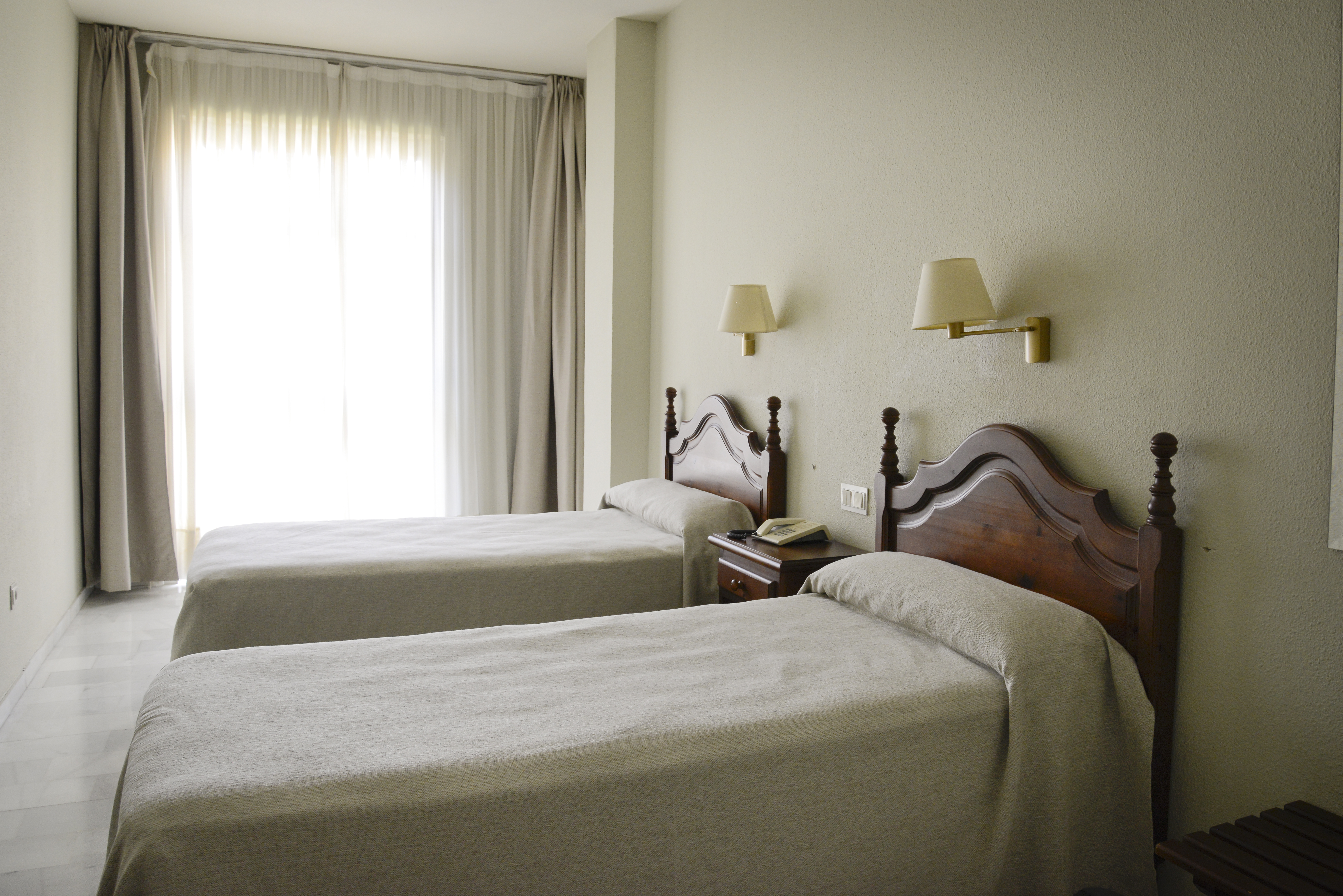 Double or Twin Standard