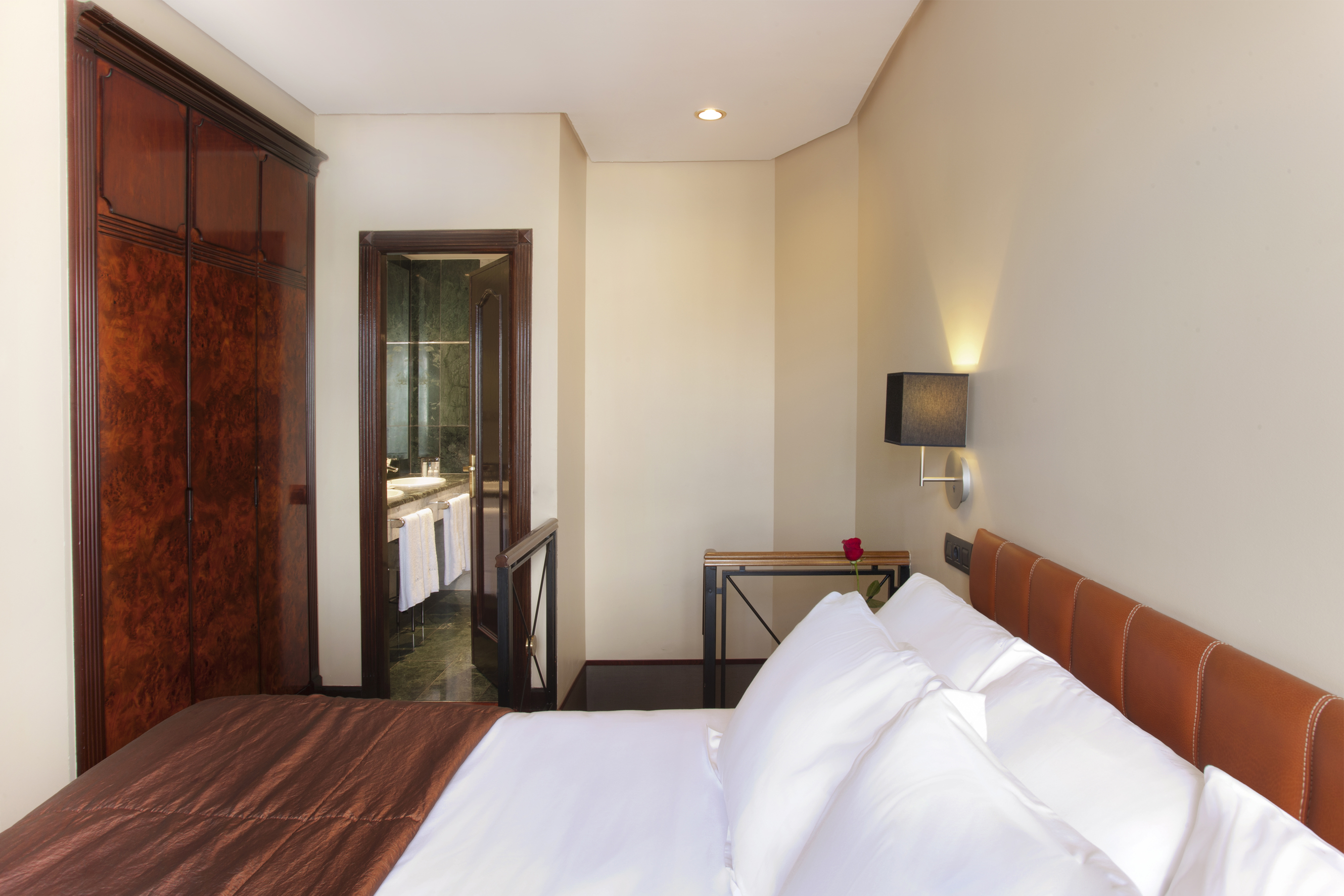 Double Duplex Superior