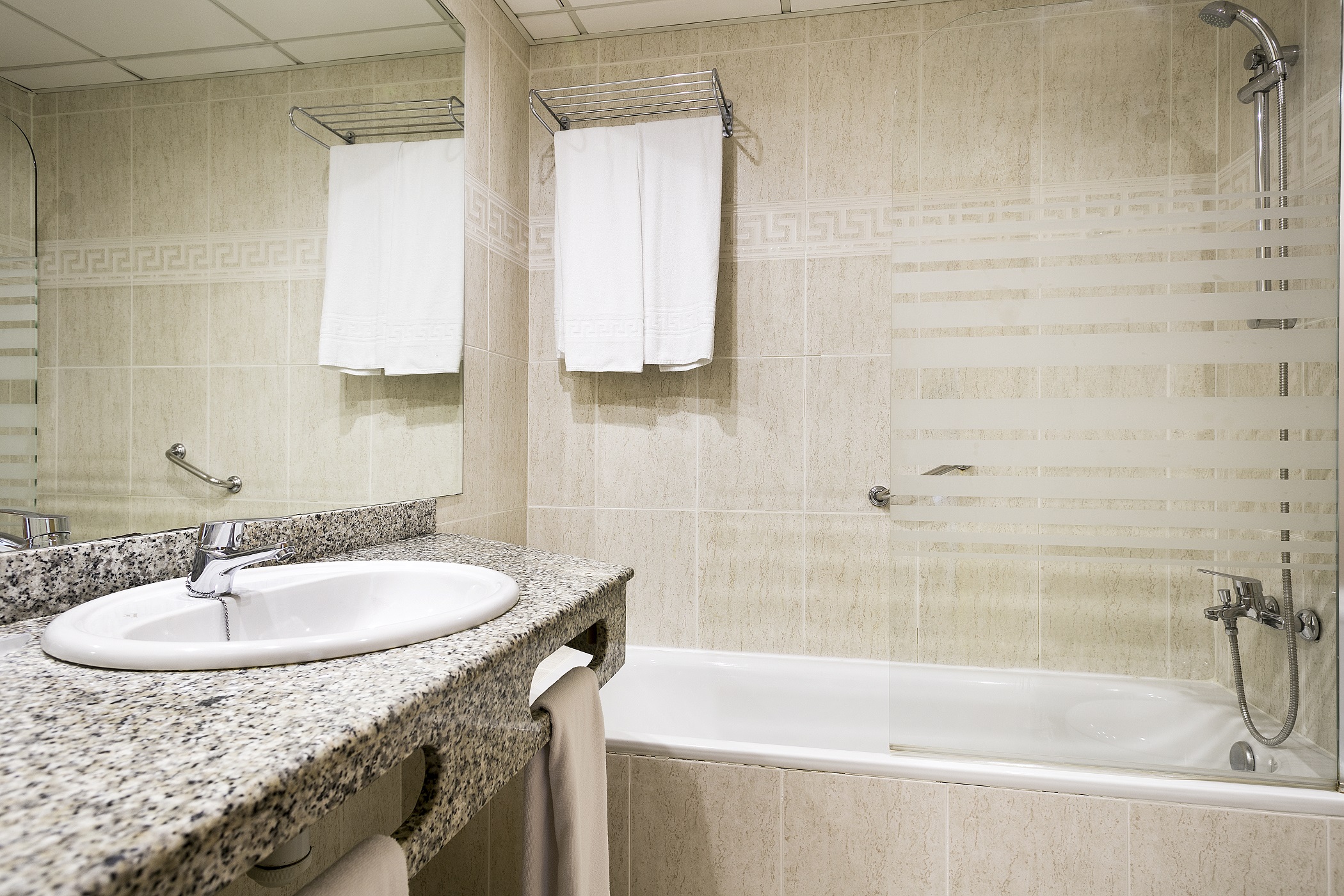 Double or Twin Capacity 4