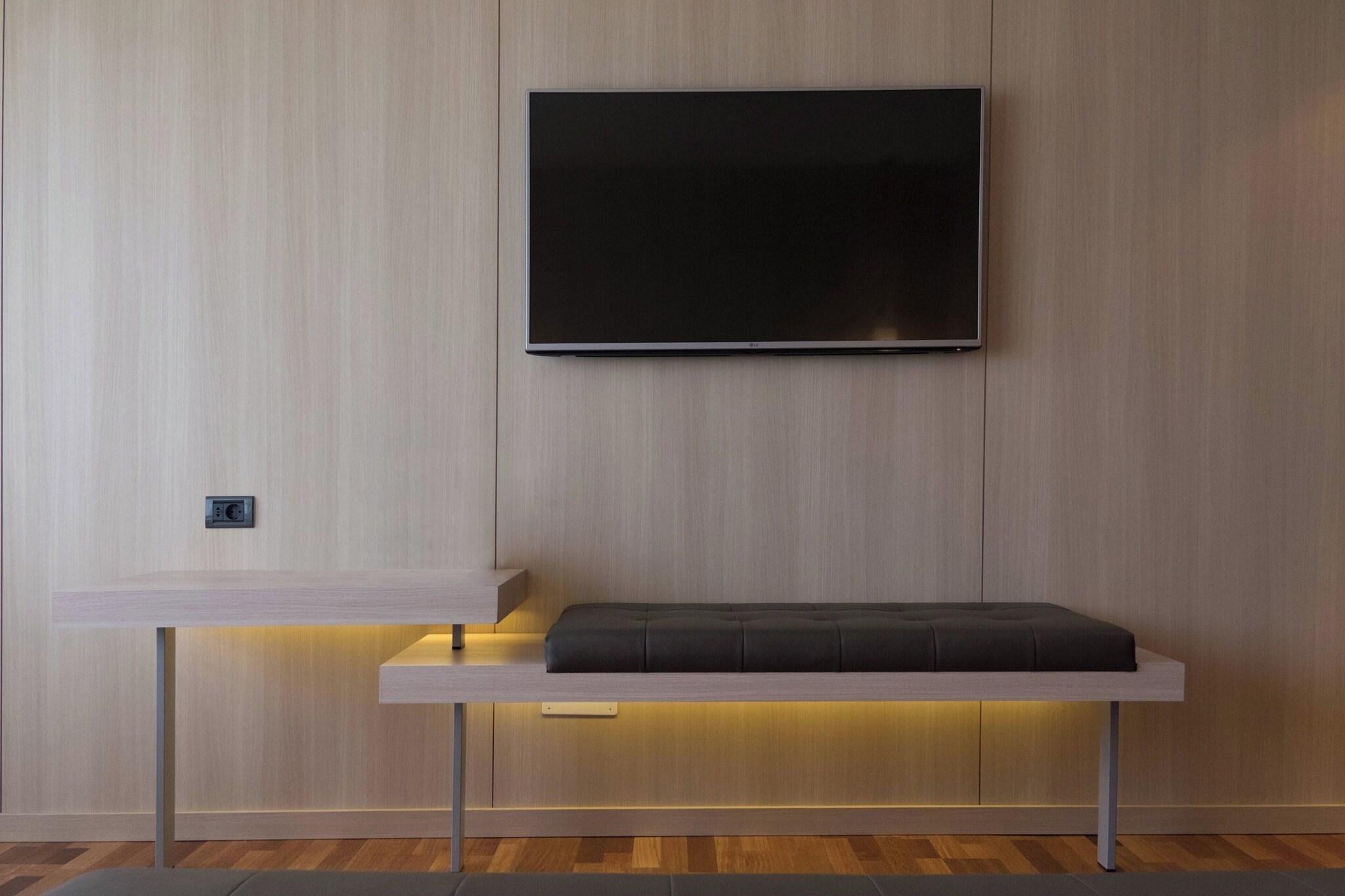 Double Sea View King Bed