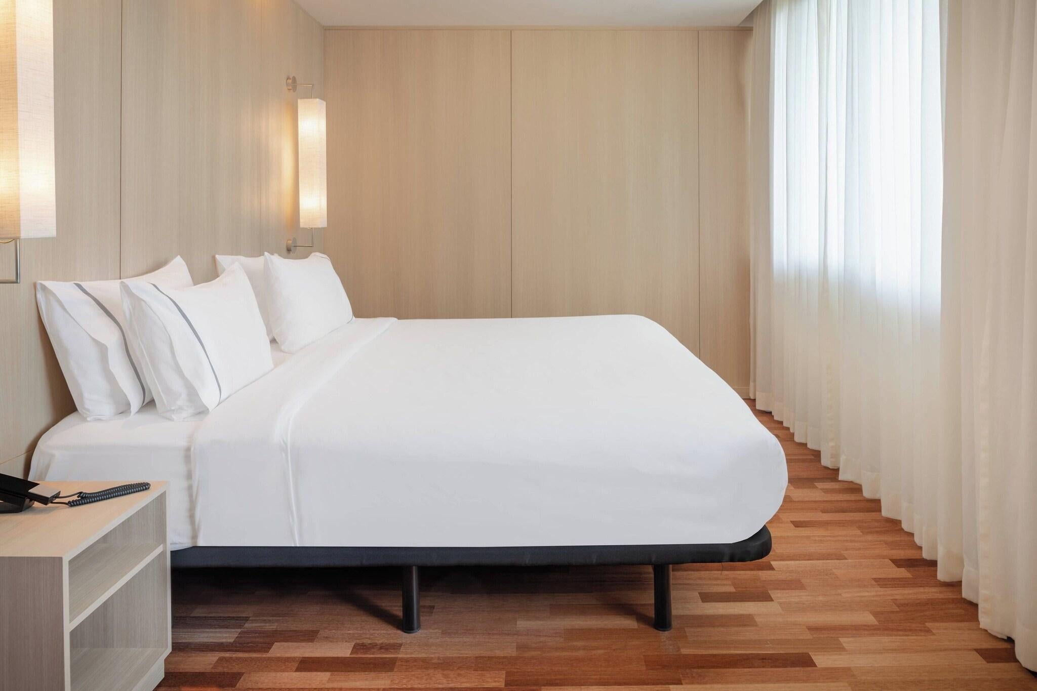 Double King Size Bed