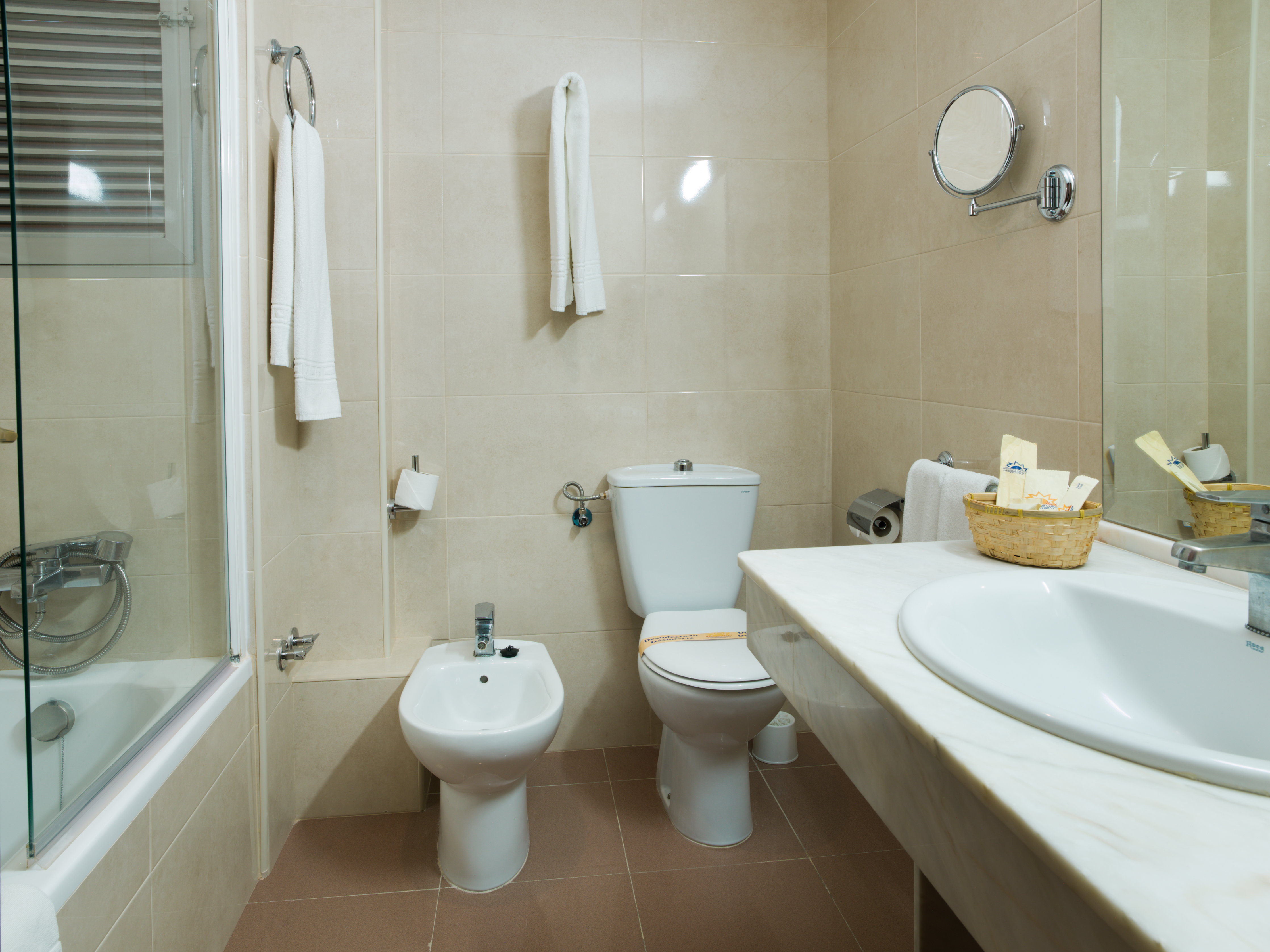 Double or Twin Standard