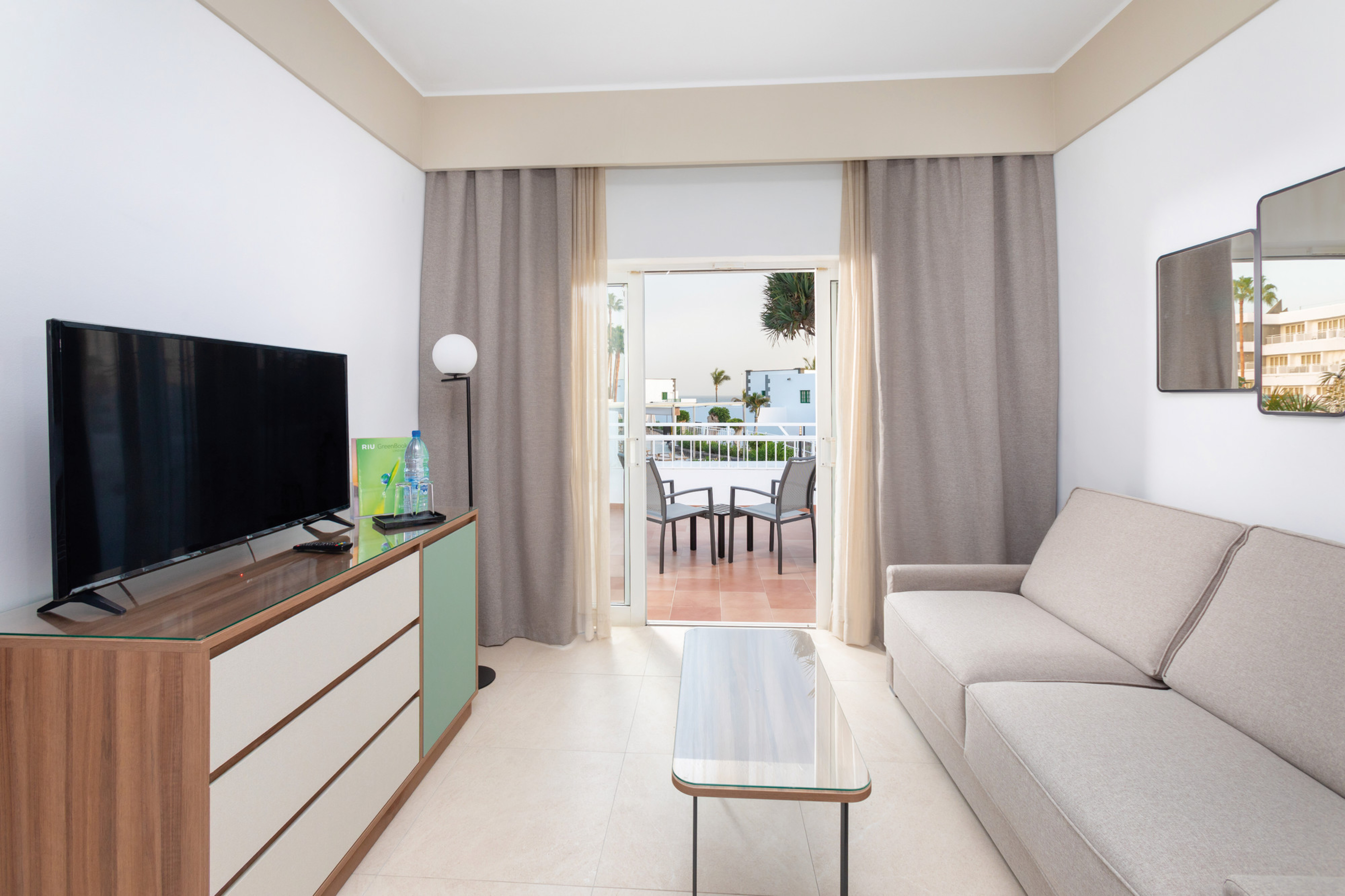 Double or Twin Grand