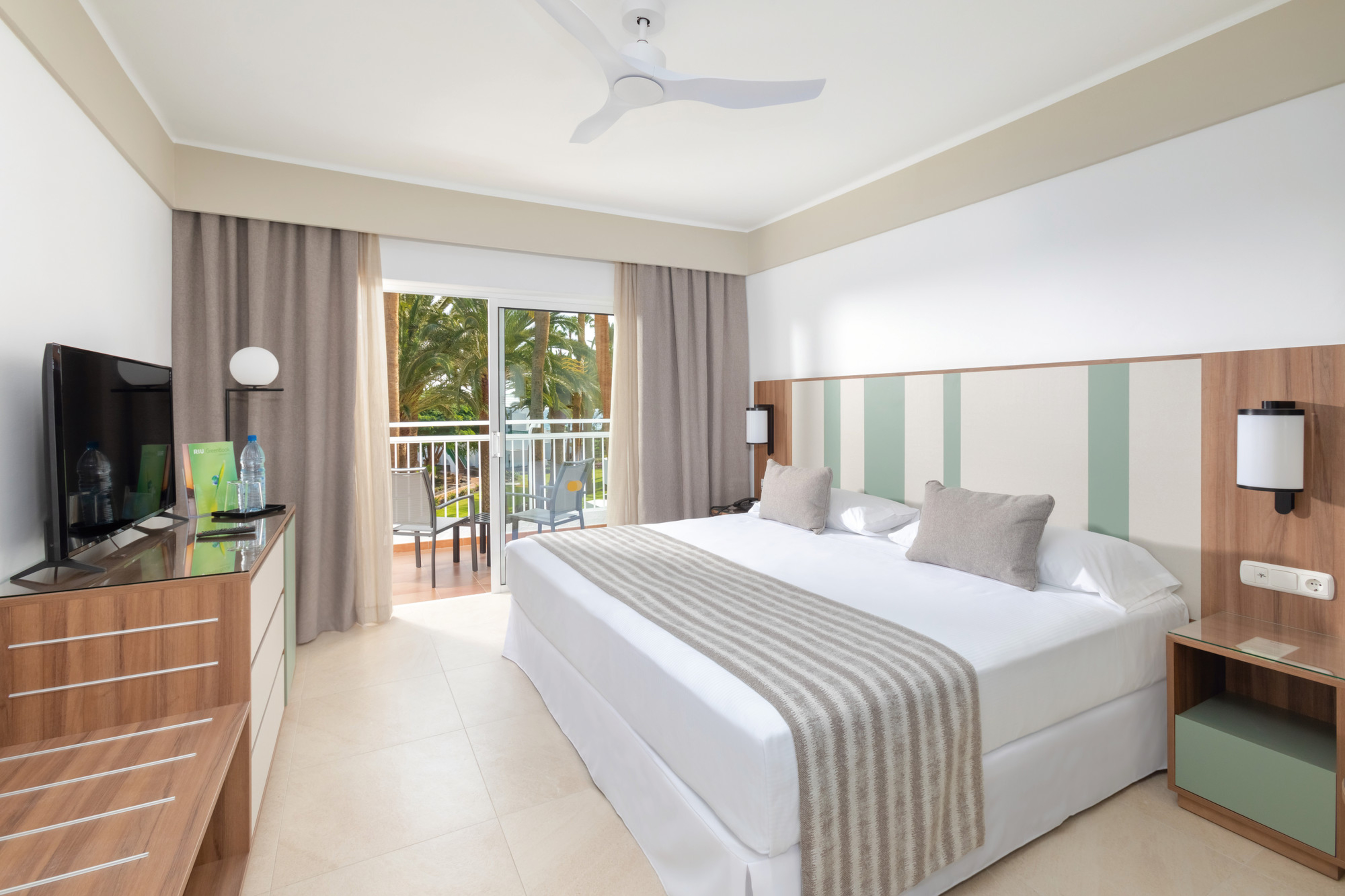 Double or Twin Standard