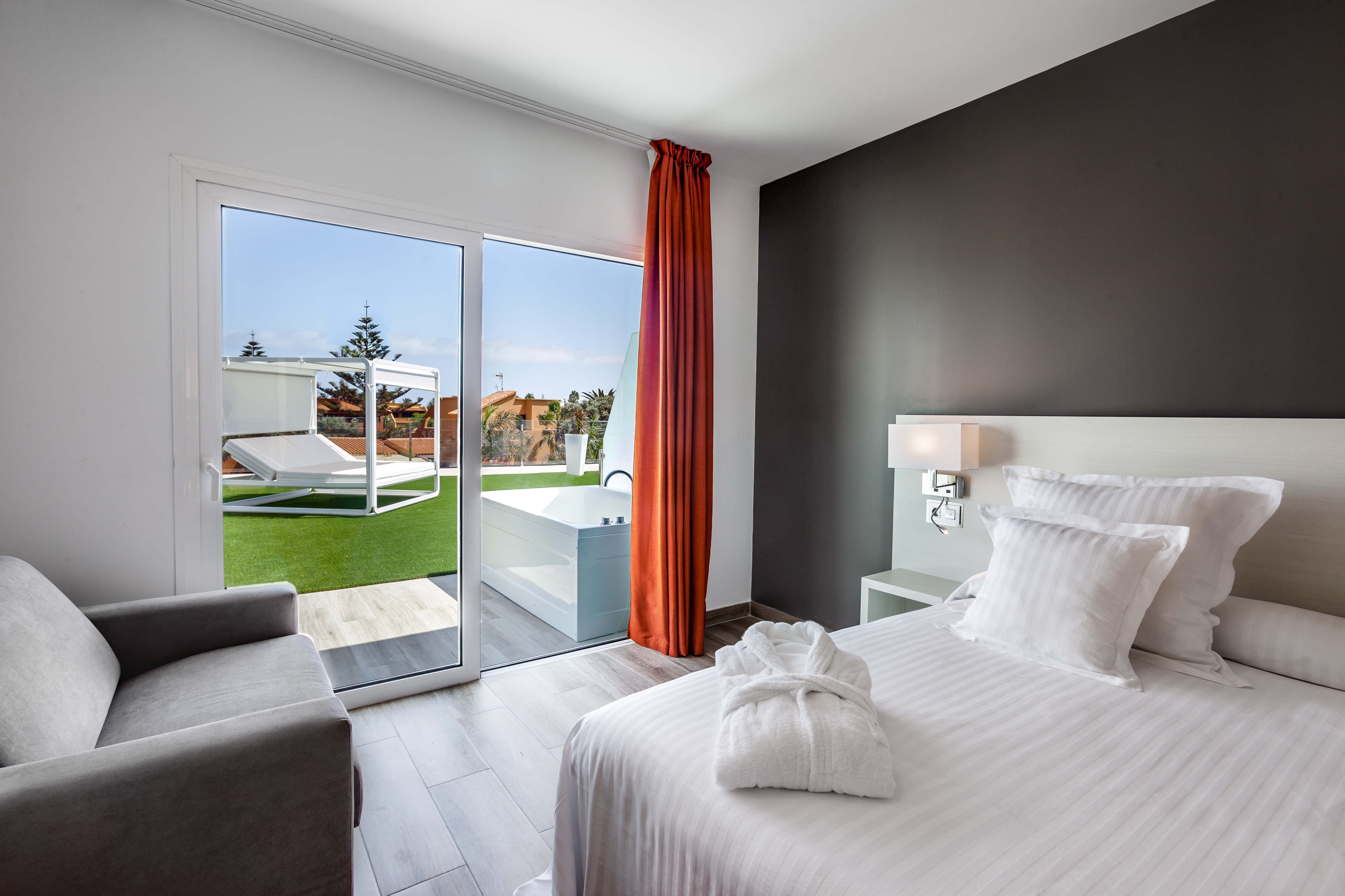 Double or Twin Deluxe