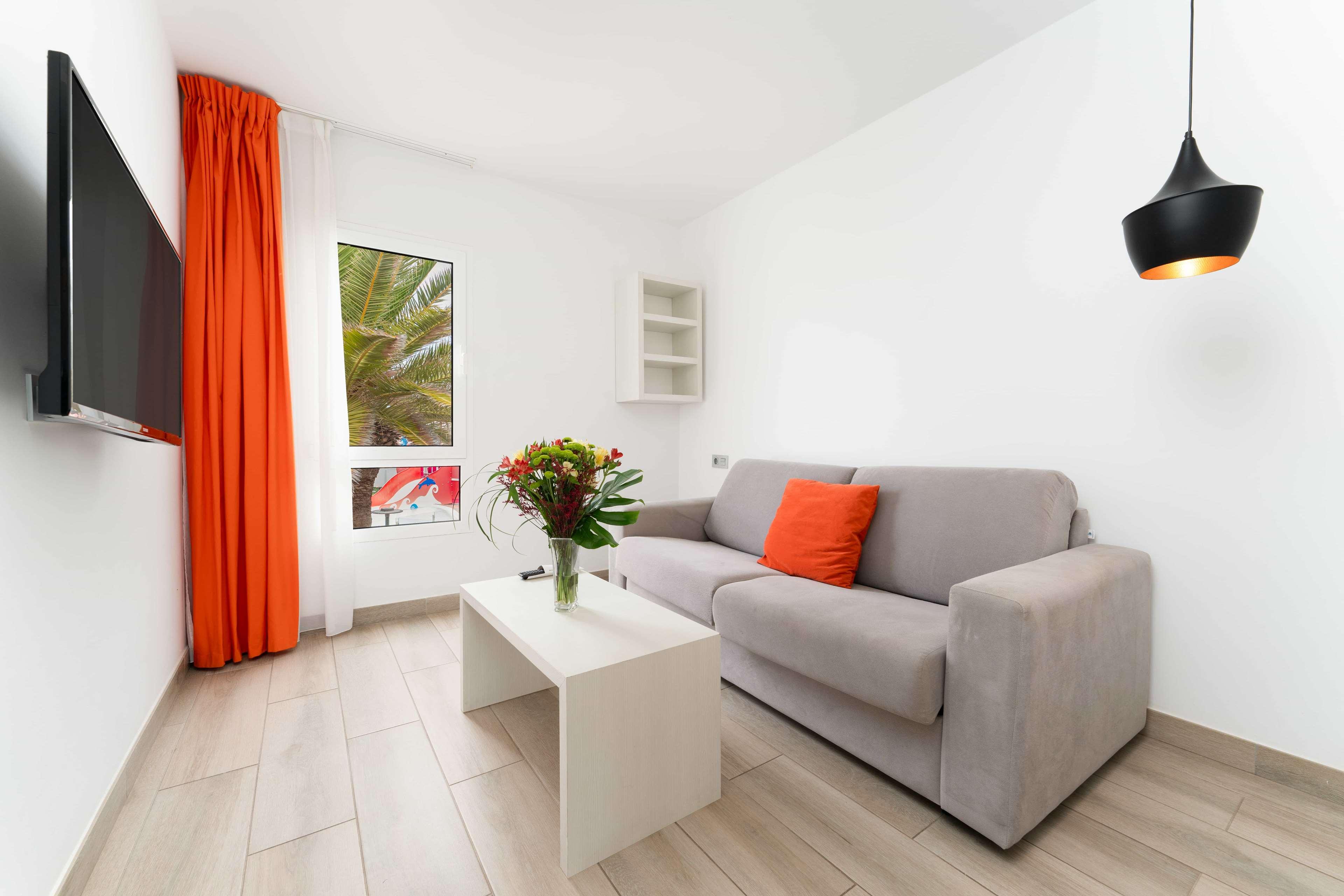 Double or Twin Deluxe