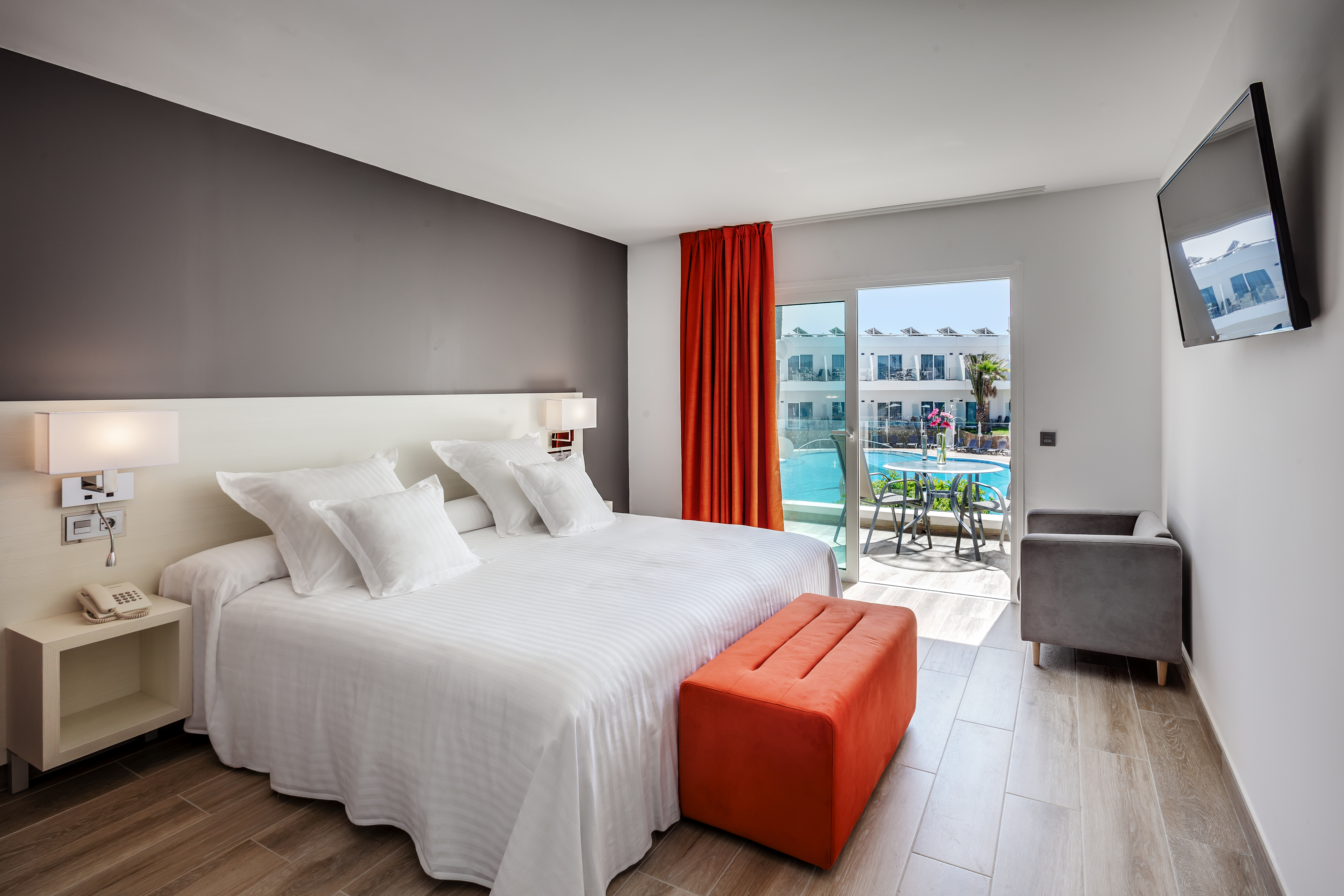 Double or Twin Deluxe