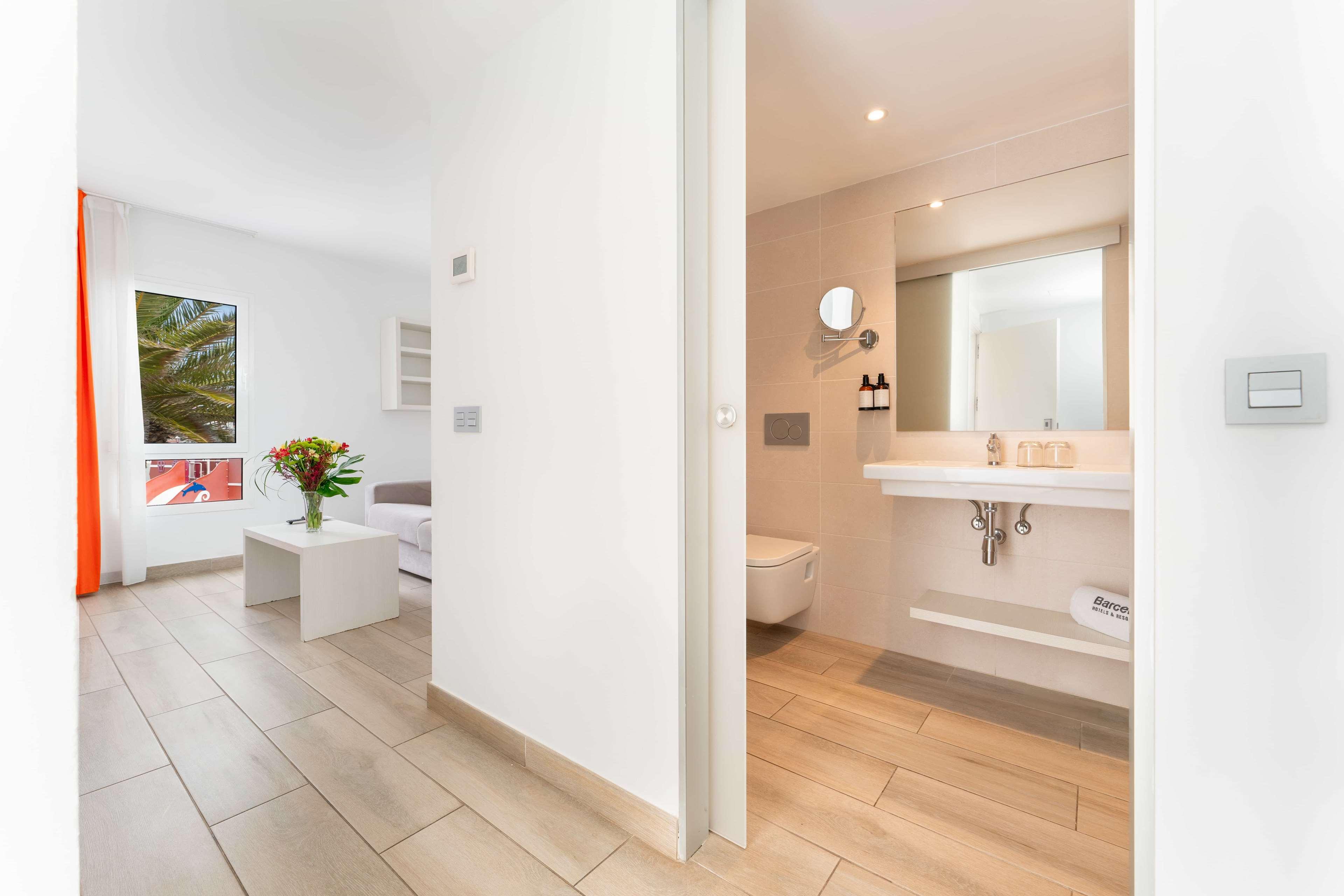 Double or Twin Deluxe