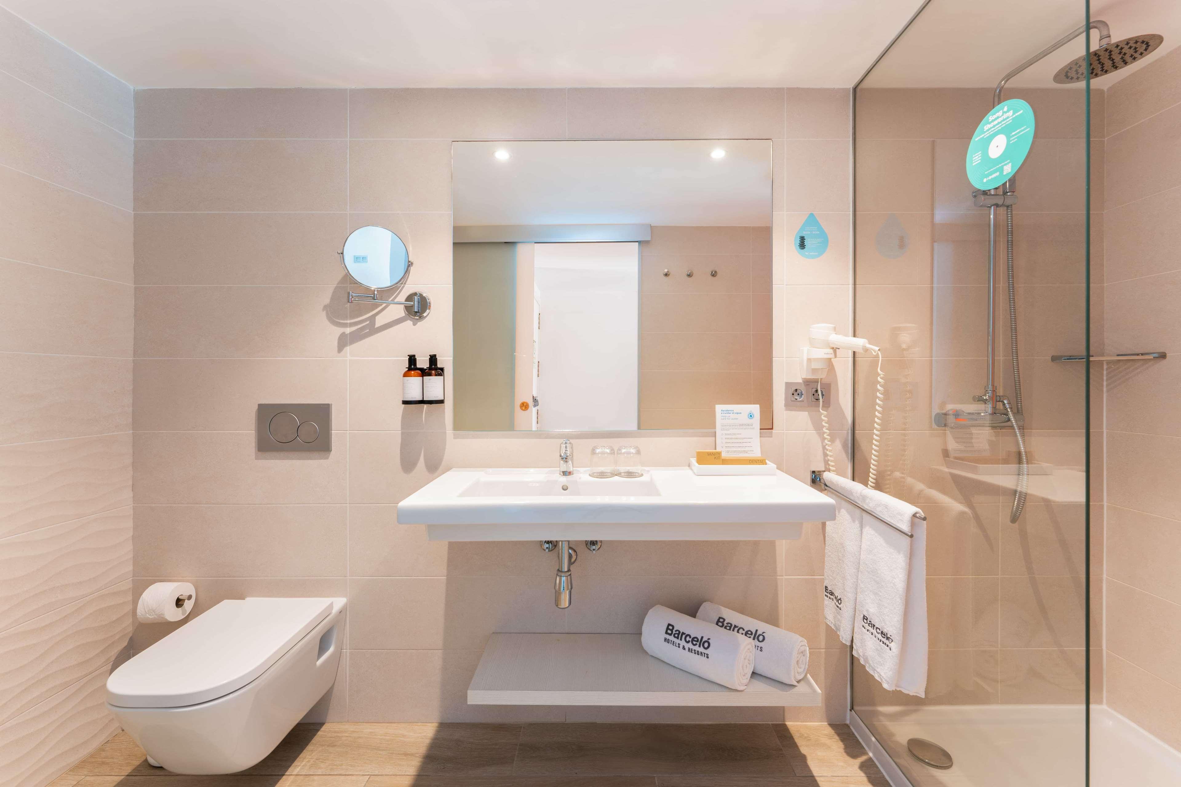 Double or Twin Deluxe