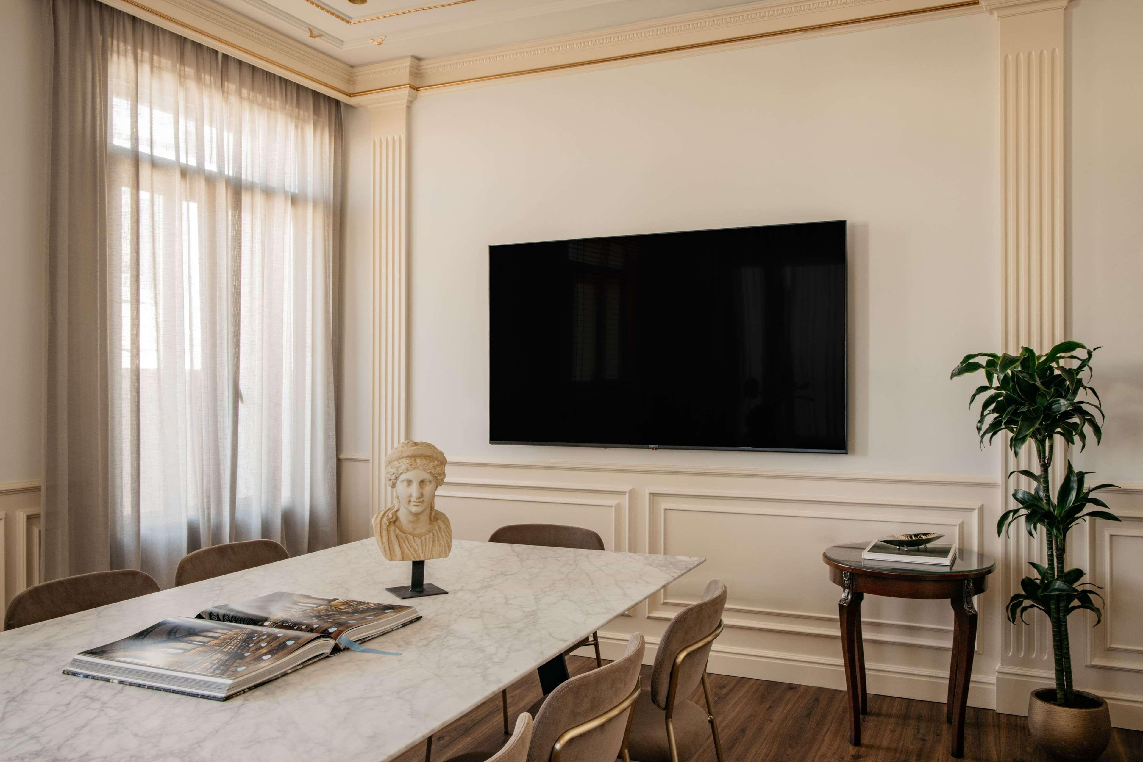 Suite One Bedroom with Terrace