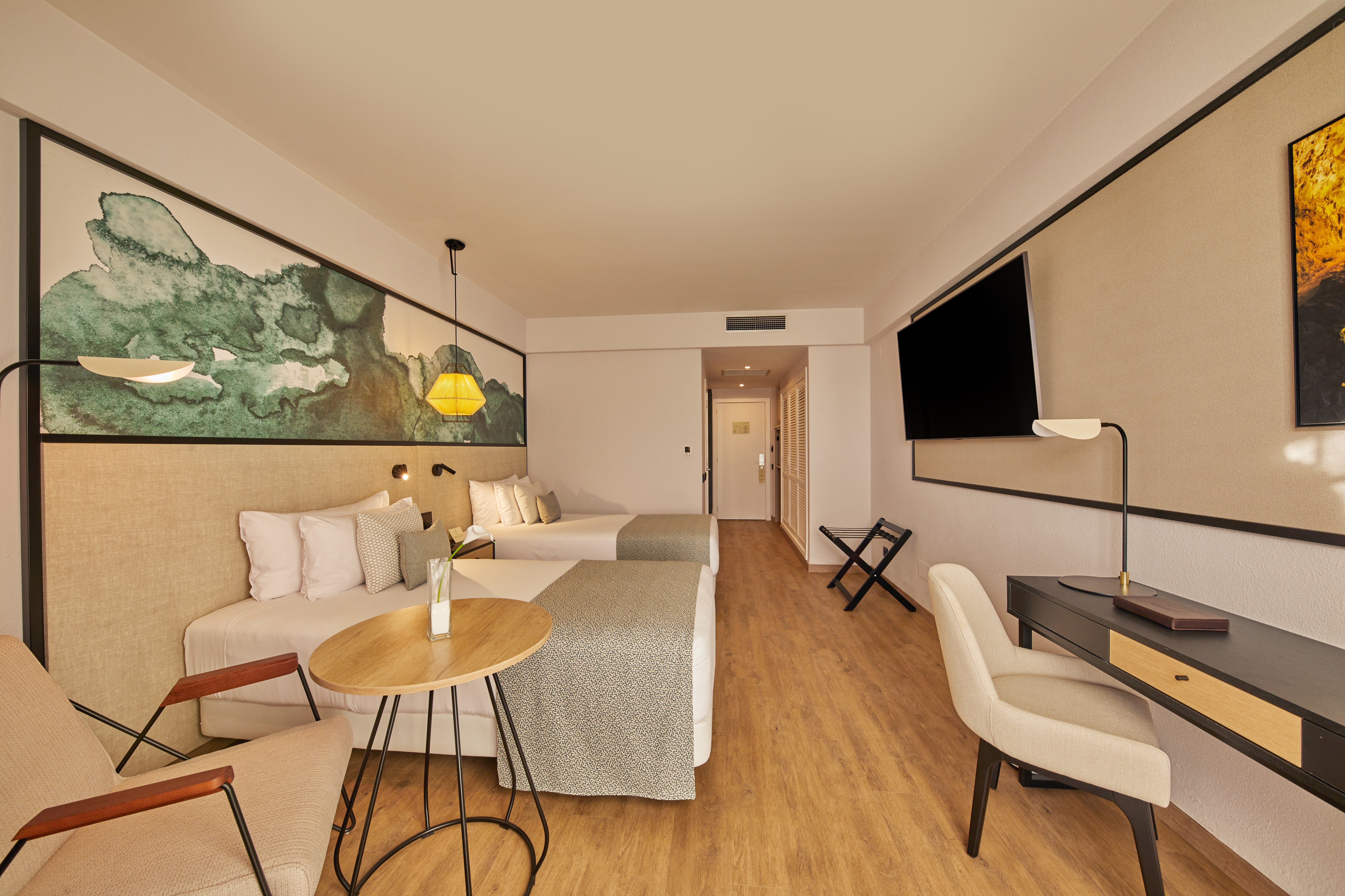 Double or Twin Standard