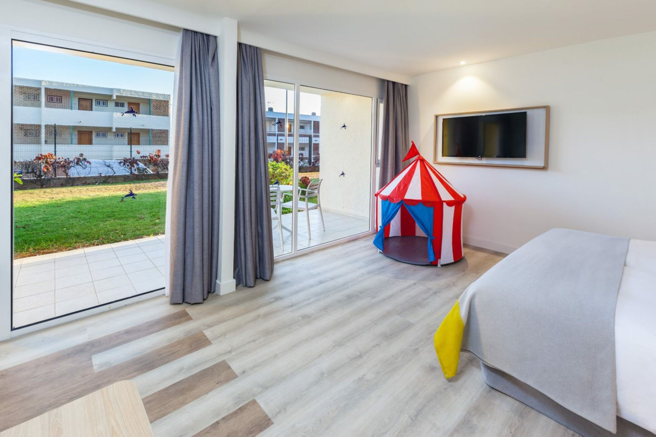 Family Room Standard