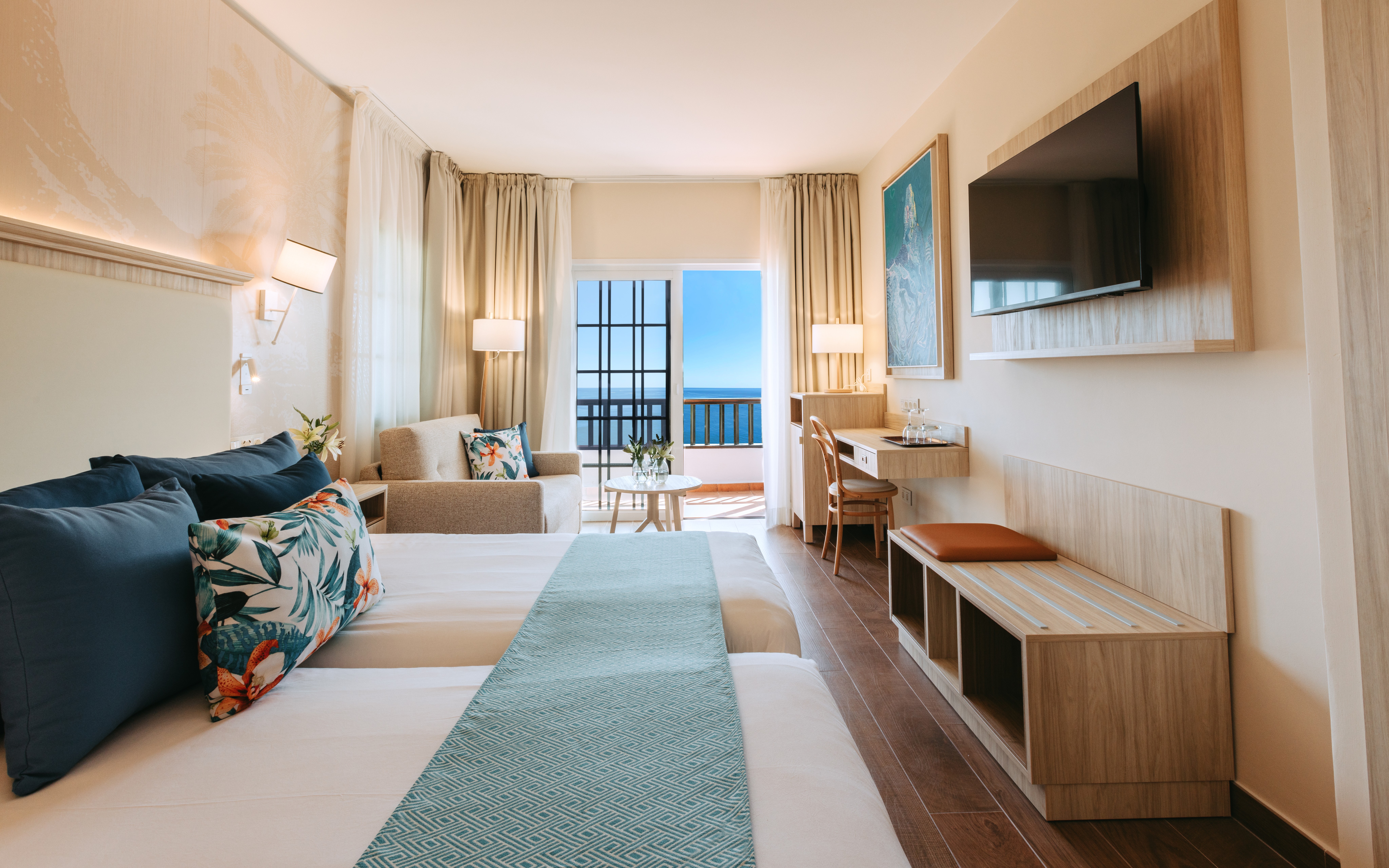 Double or Twin Sea View