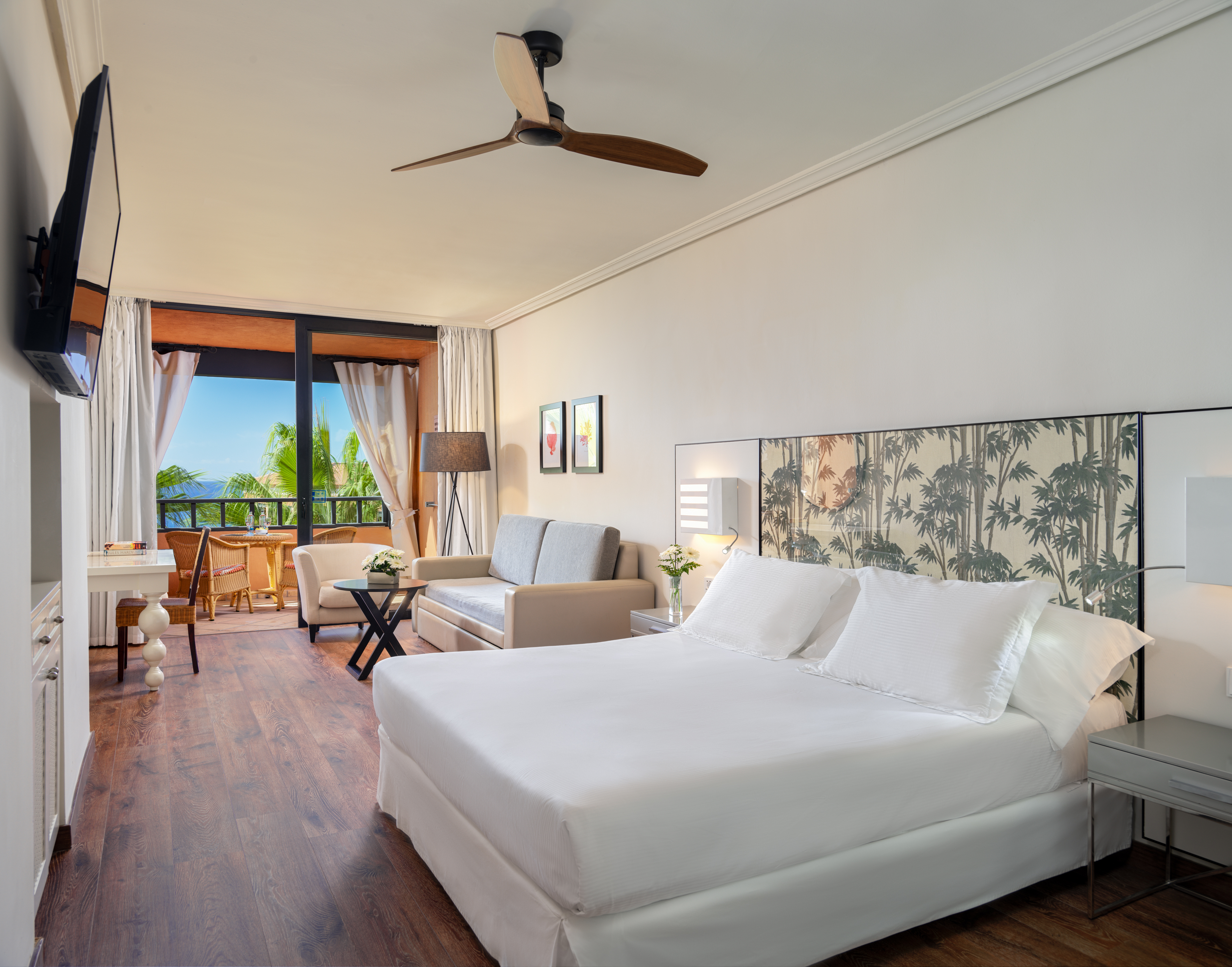 Double or Twin Side Sea View