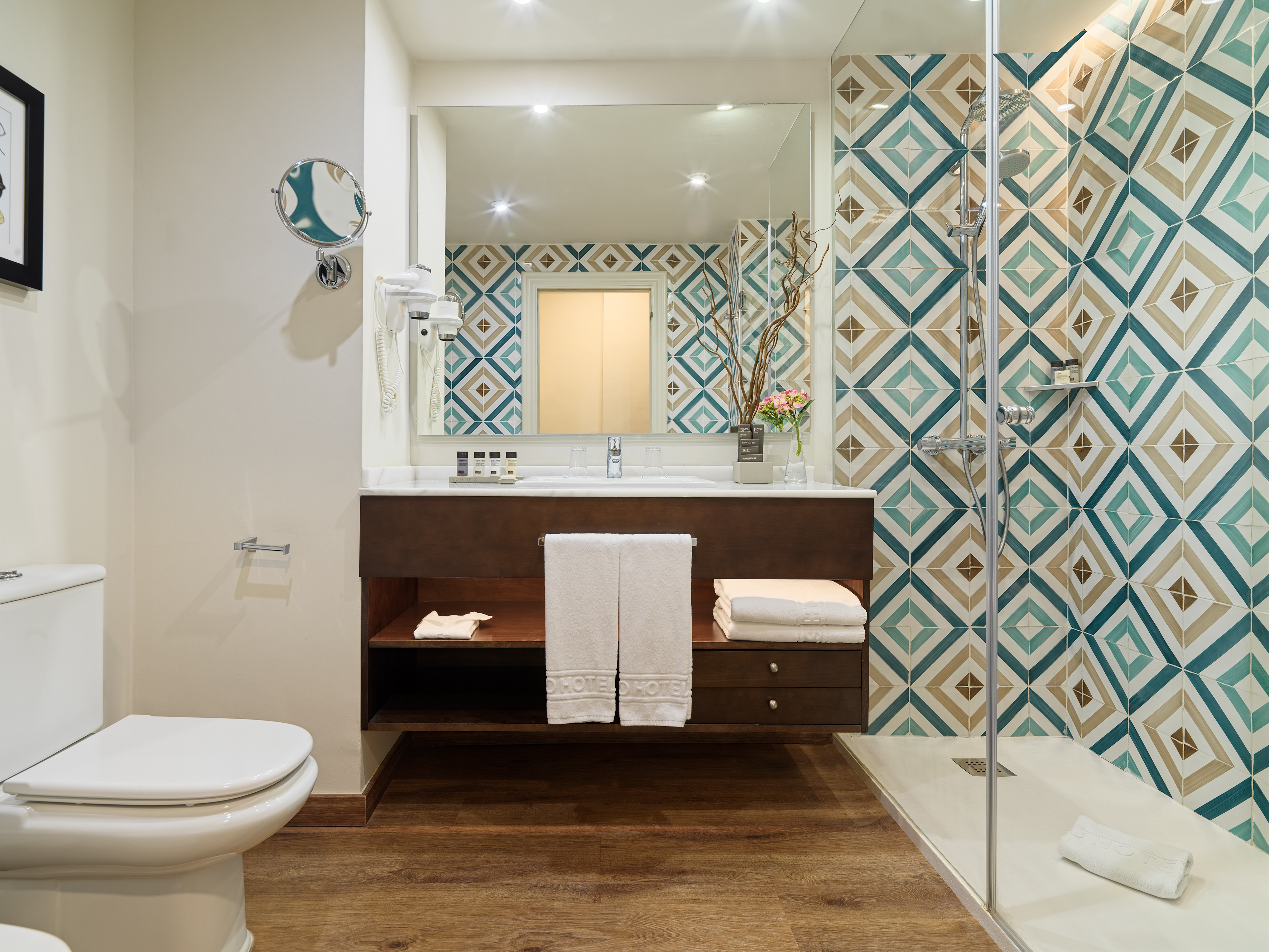 Double or Twin Standard