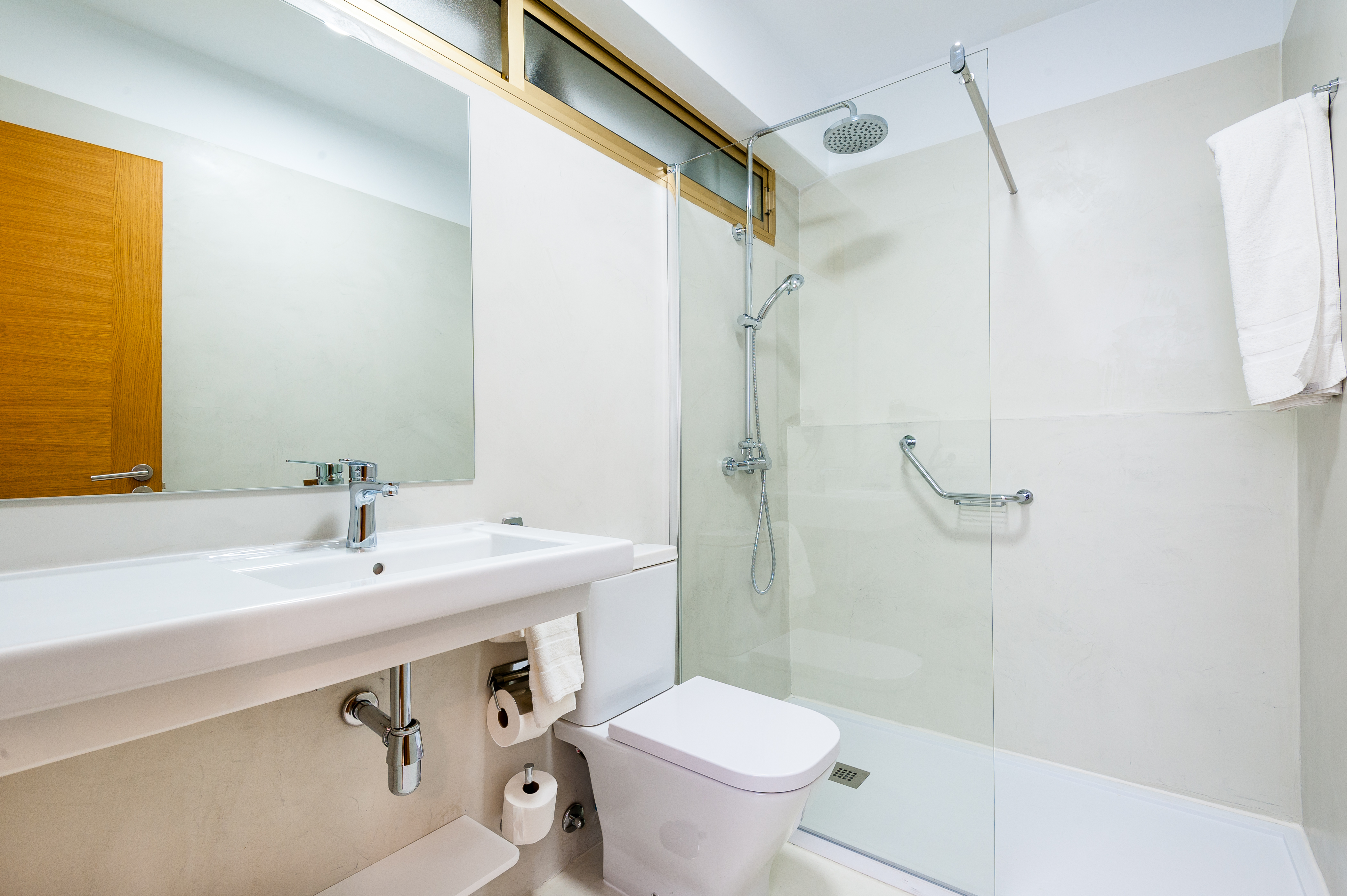 Double or Twin Capacity 4