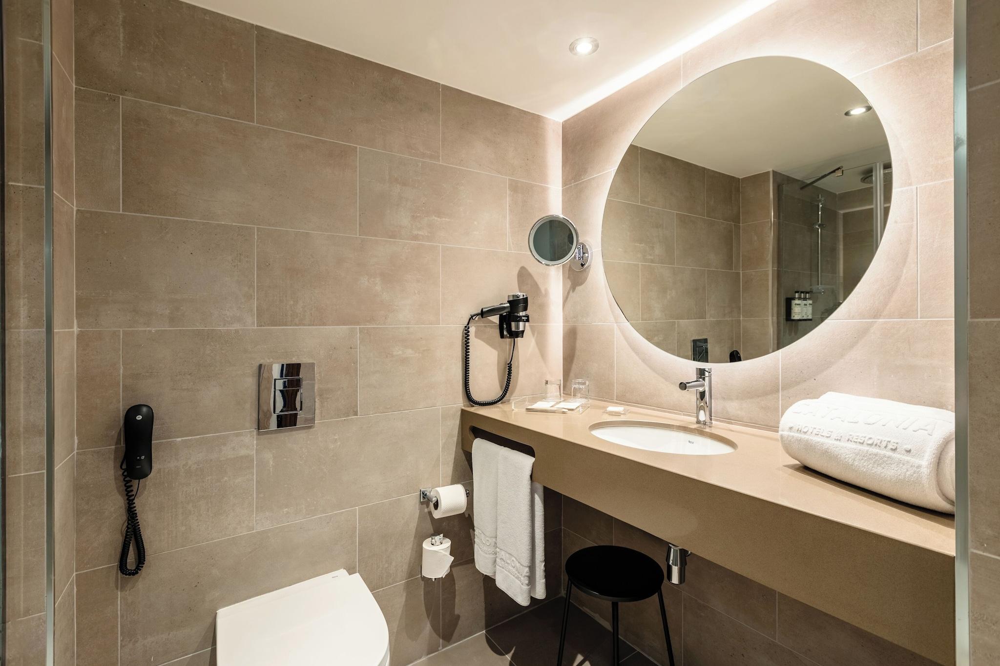 Junior Suite King Size Bed