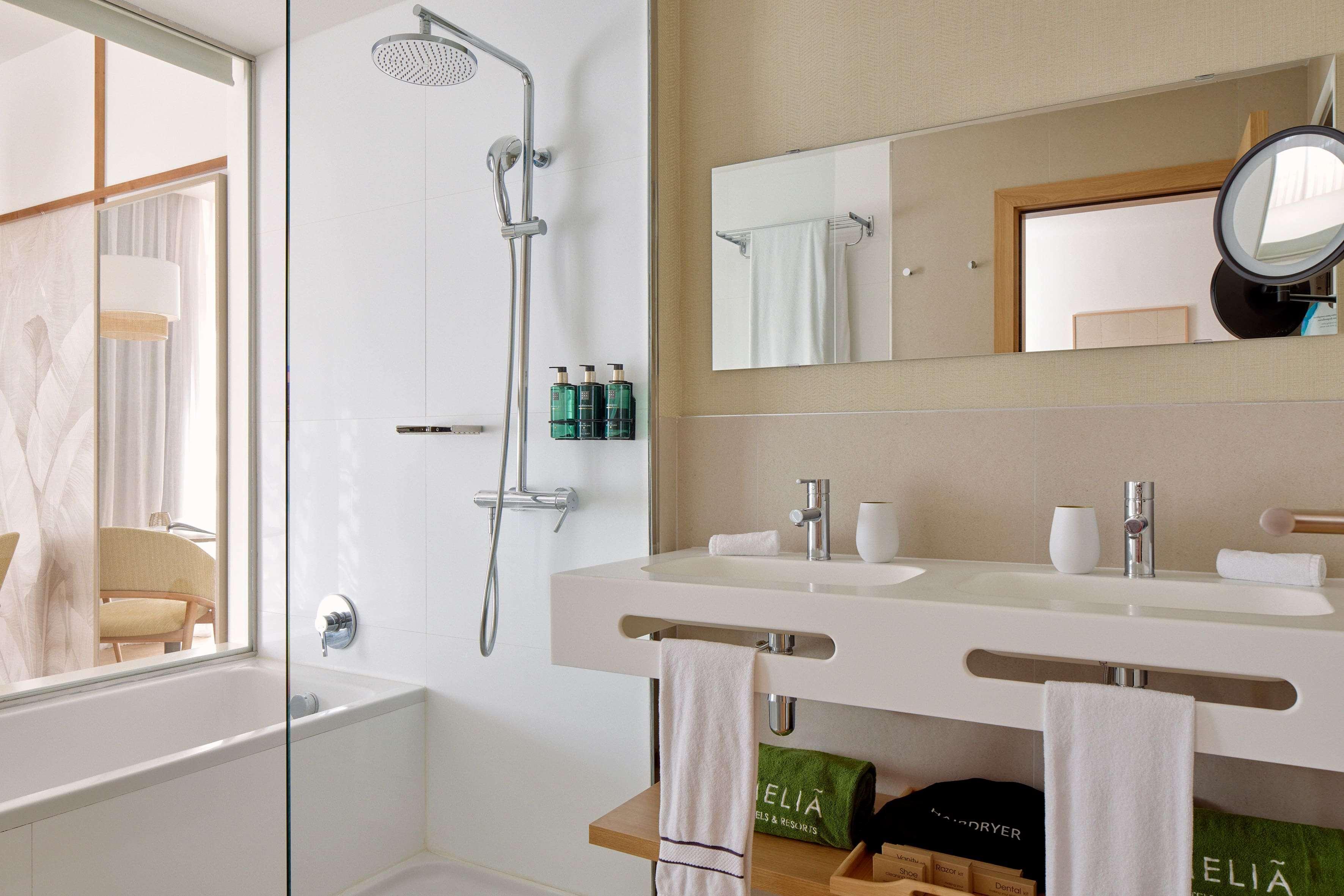 Suite with Jacuzzi with Views